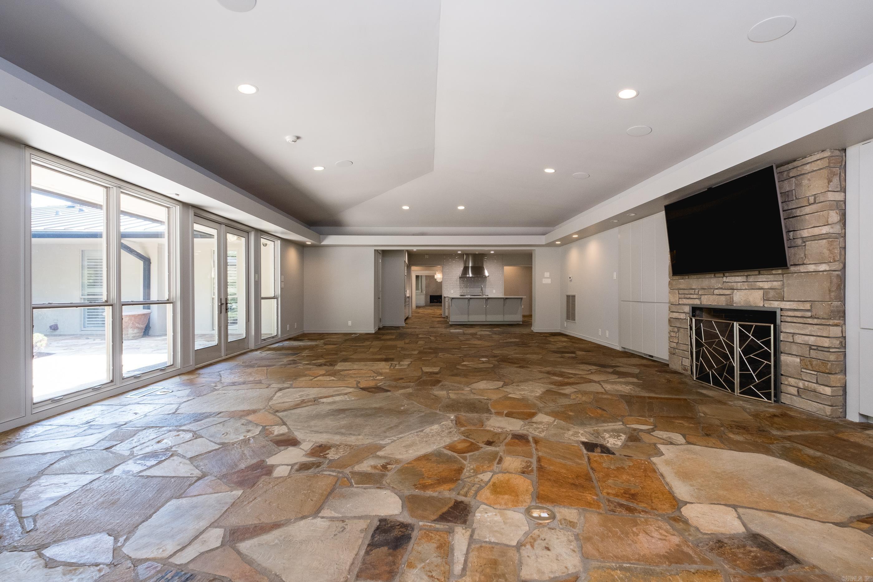 16 Iron Horse Road Property Photo 24