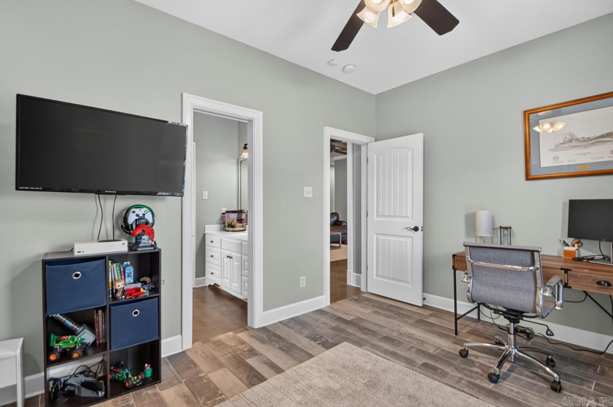4820 Westin Park Drive Property Photo 31