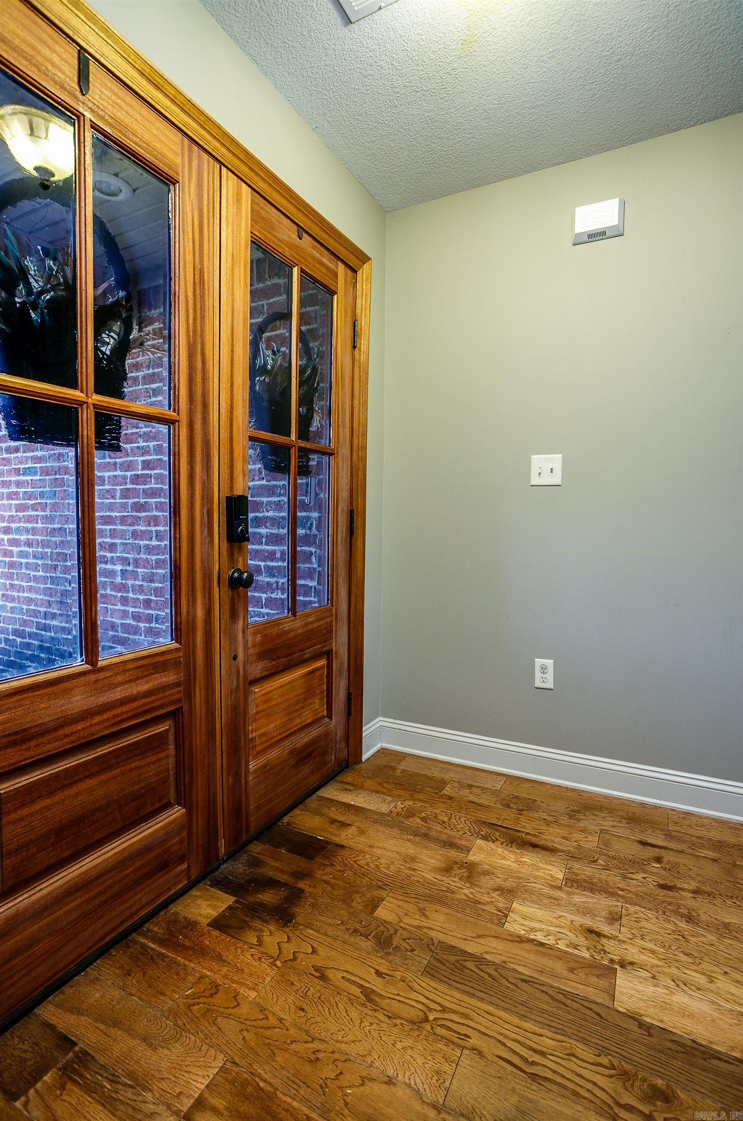 6037 Prairie Meadow Property Photo 6