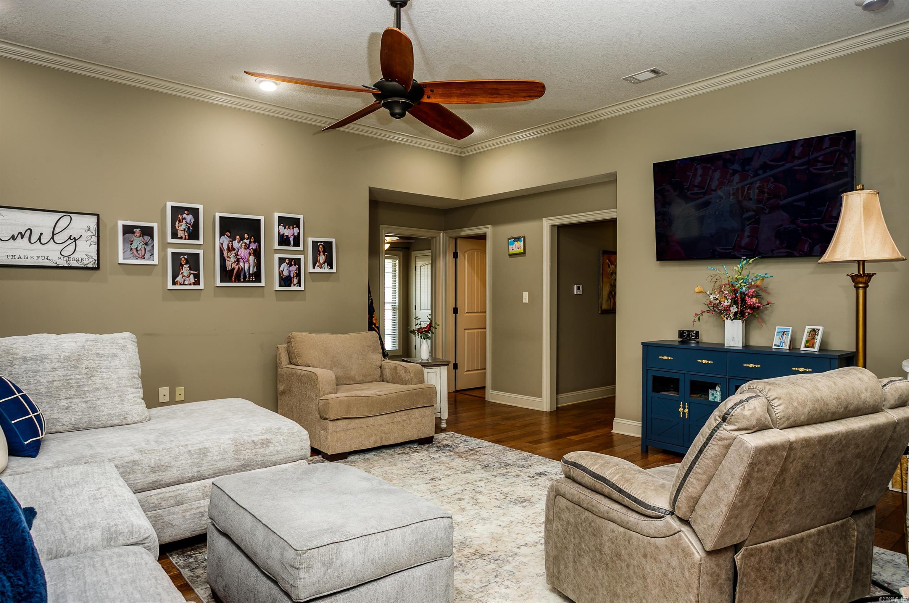 6037 Prairie Meadow Property Photo 11