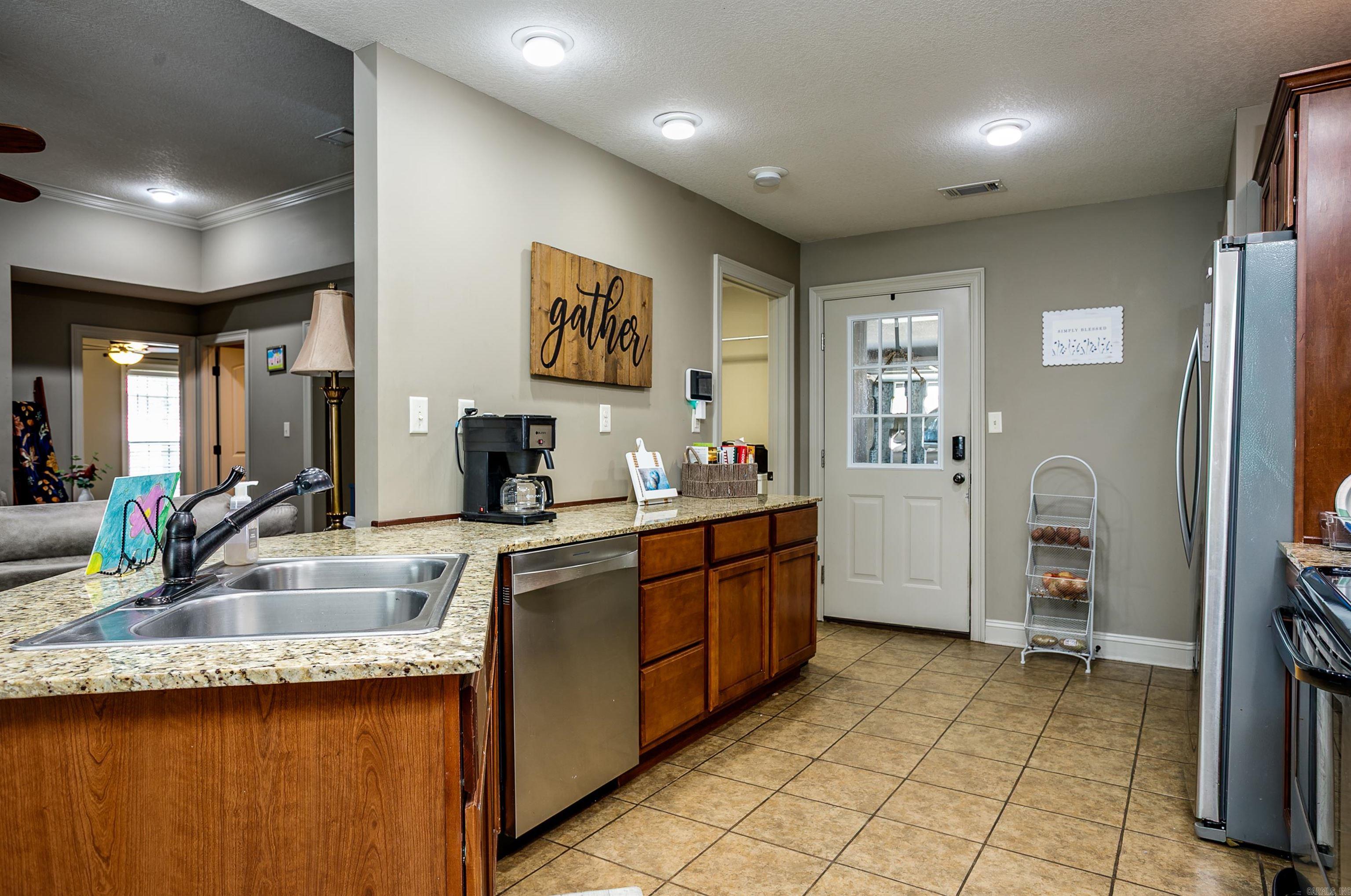 6037 Prairie Meadow Property Photo 15