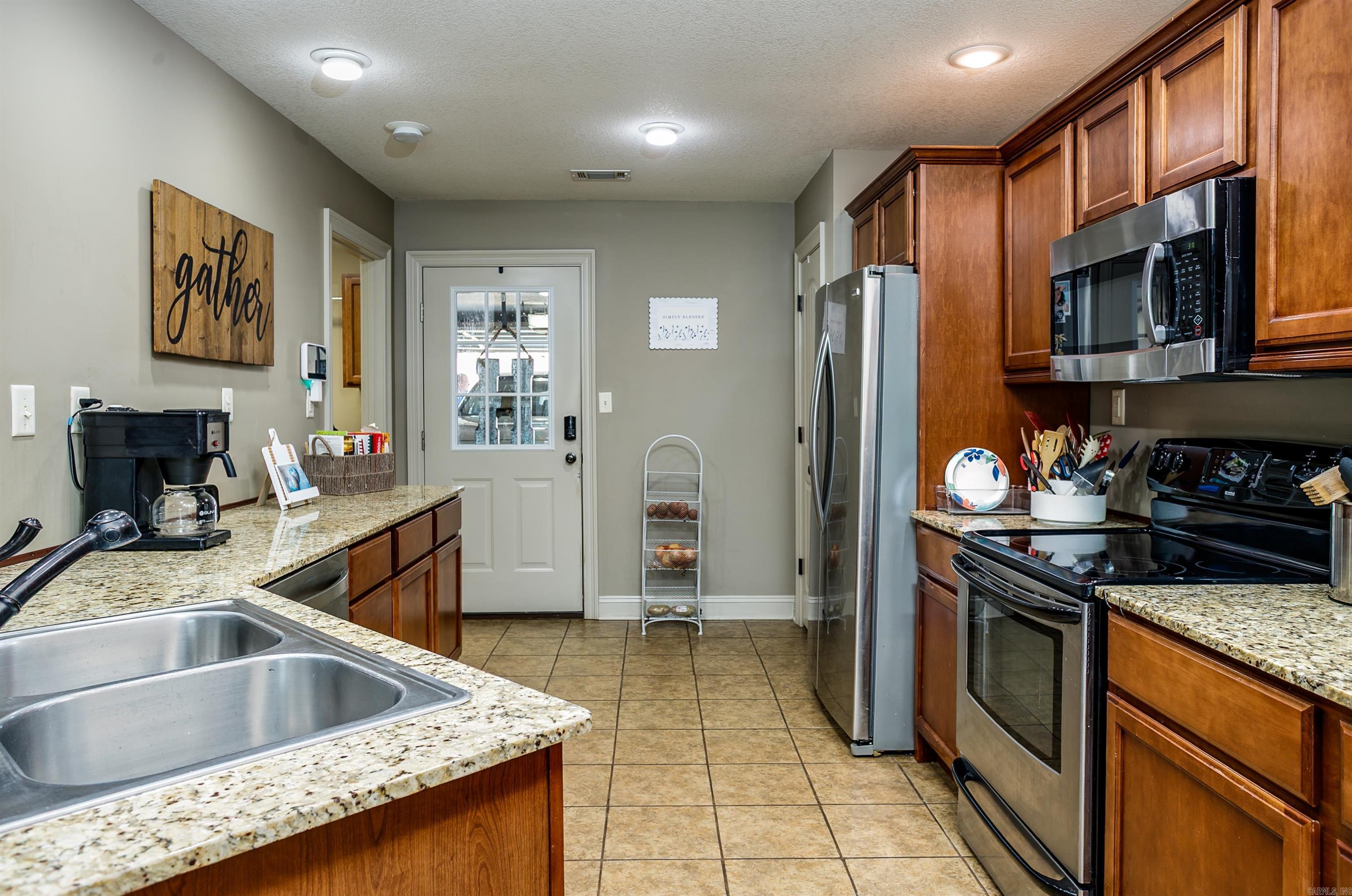 6037 Prairie Meadow Property Photo 16