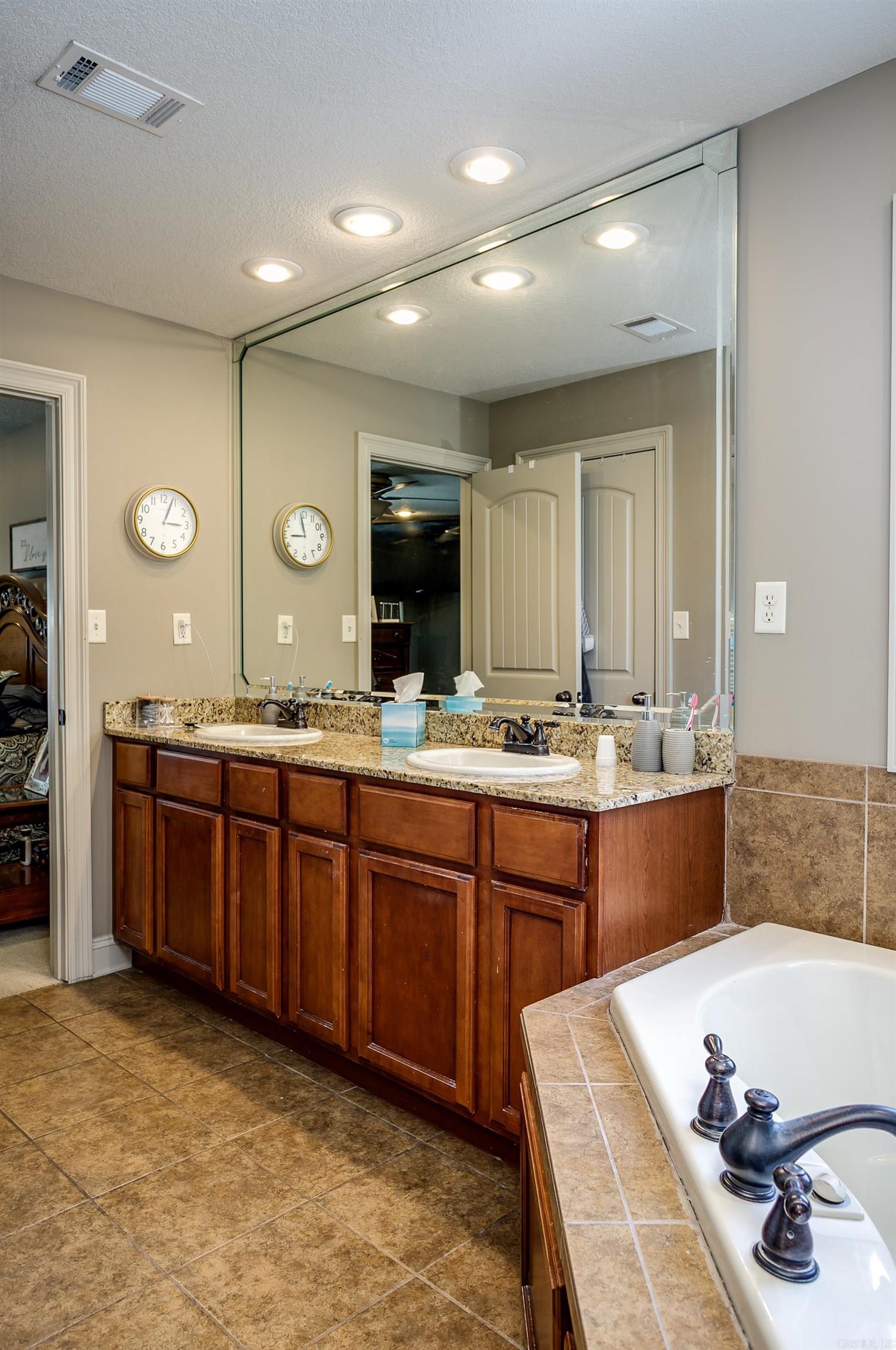 6037 Prairie Meadow Property Photo 30