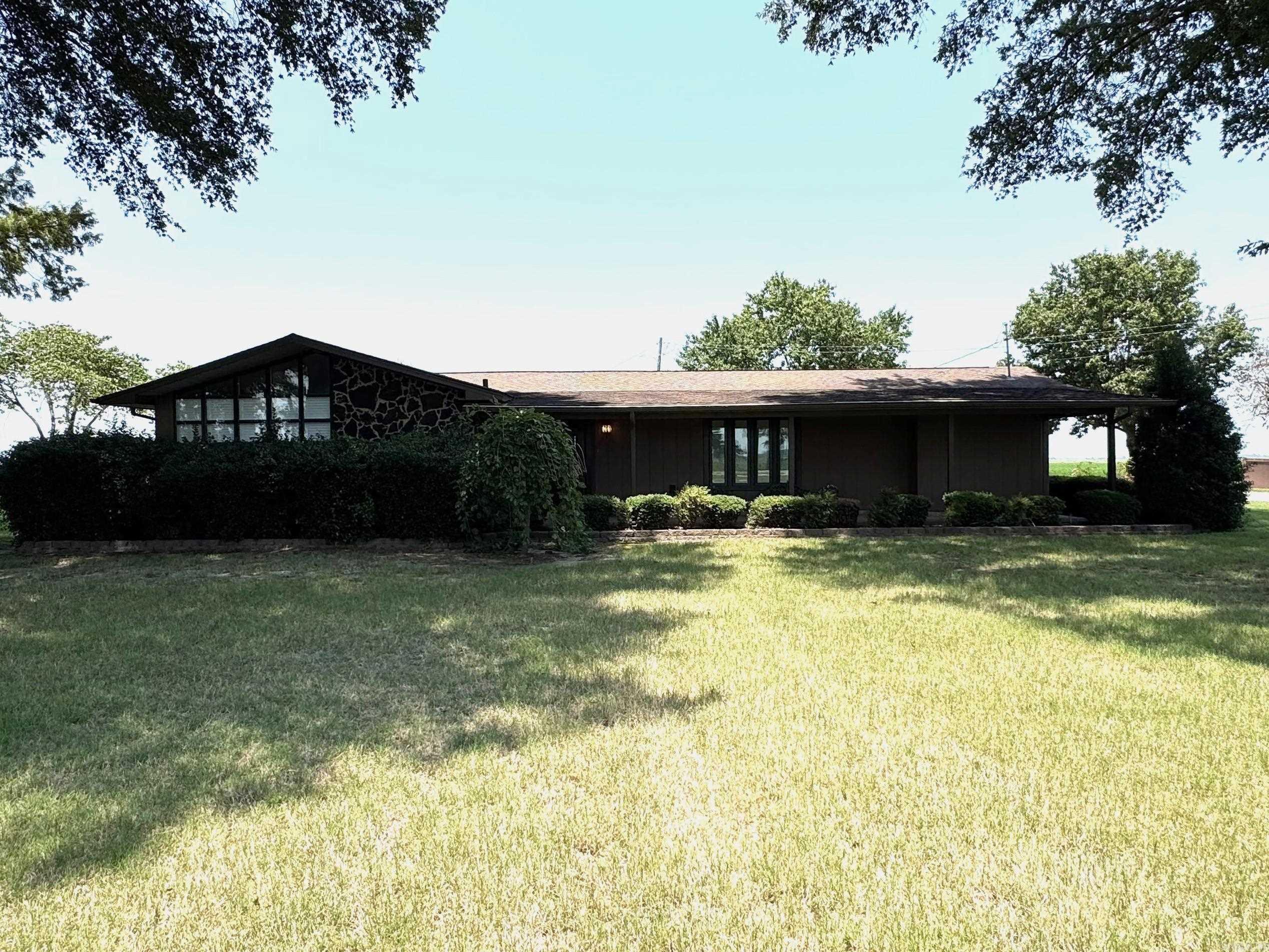 12695 Highway 90 Highway Property Photo 1