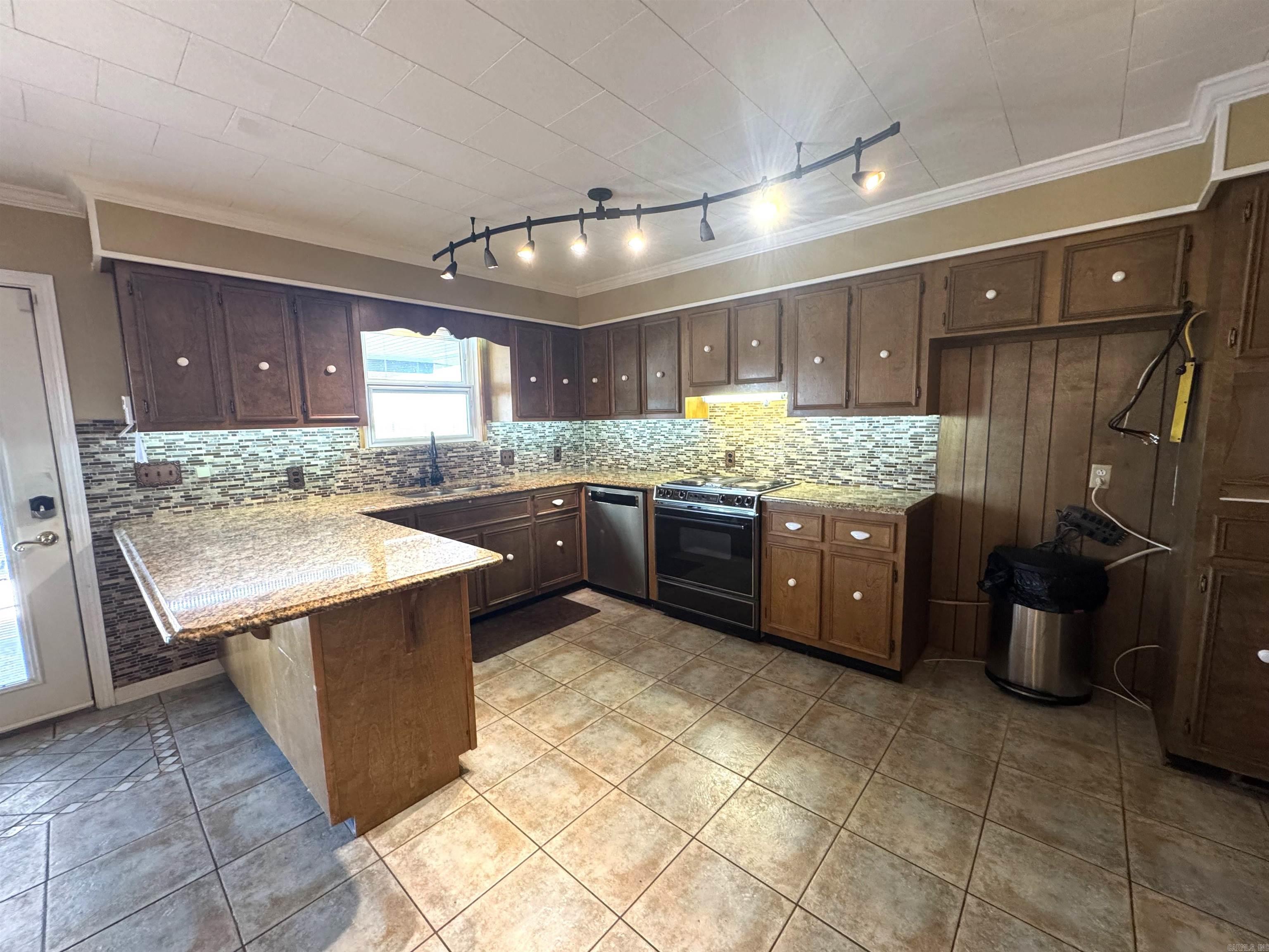 12695 Highway 90 Highway Property Photo 36