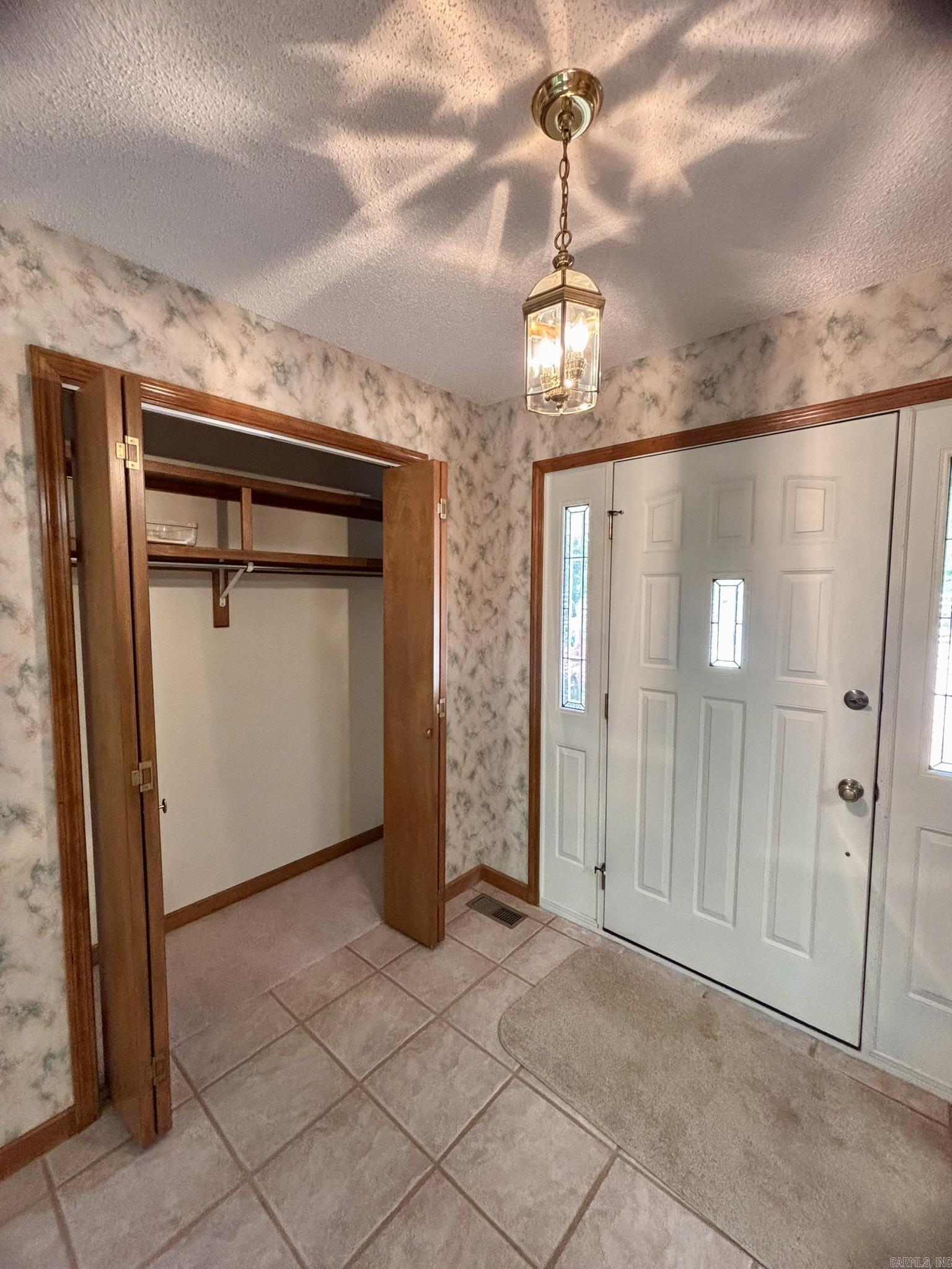 13 Marin Lane Property Photo 6