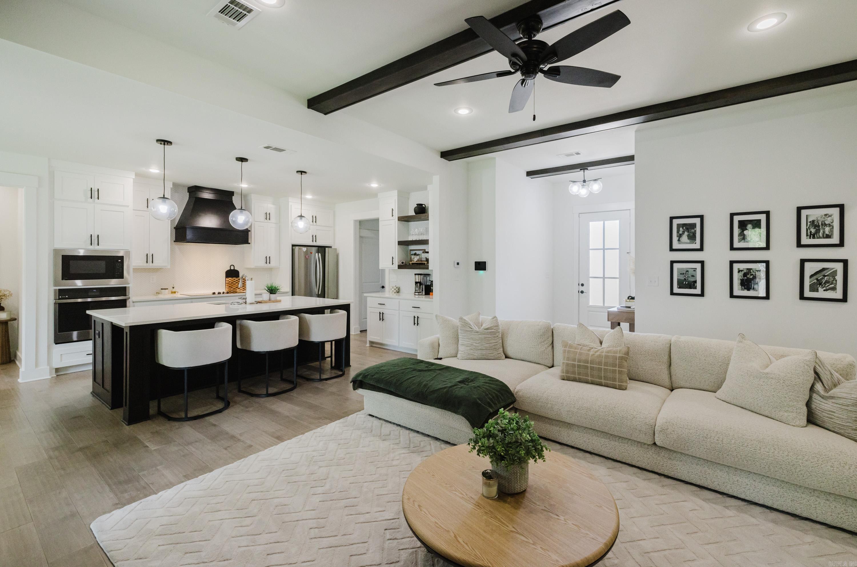 6025 Coral Ridge Drive Property Photo 12
