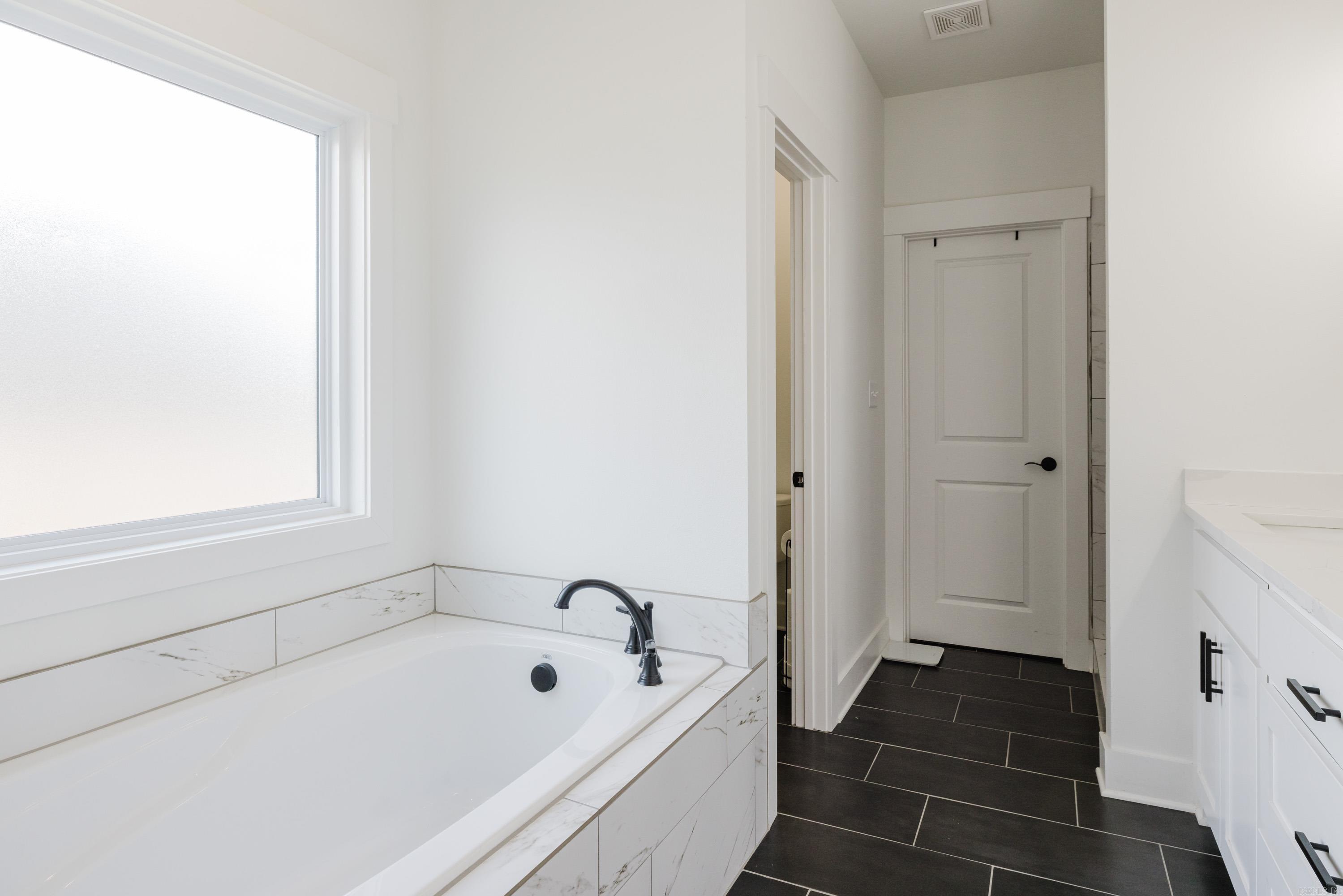 6025 Coral Ridge Drive Property Photo 33