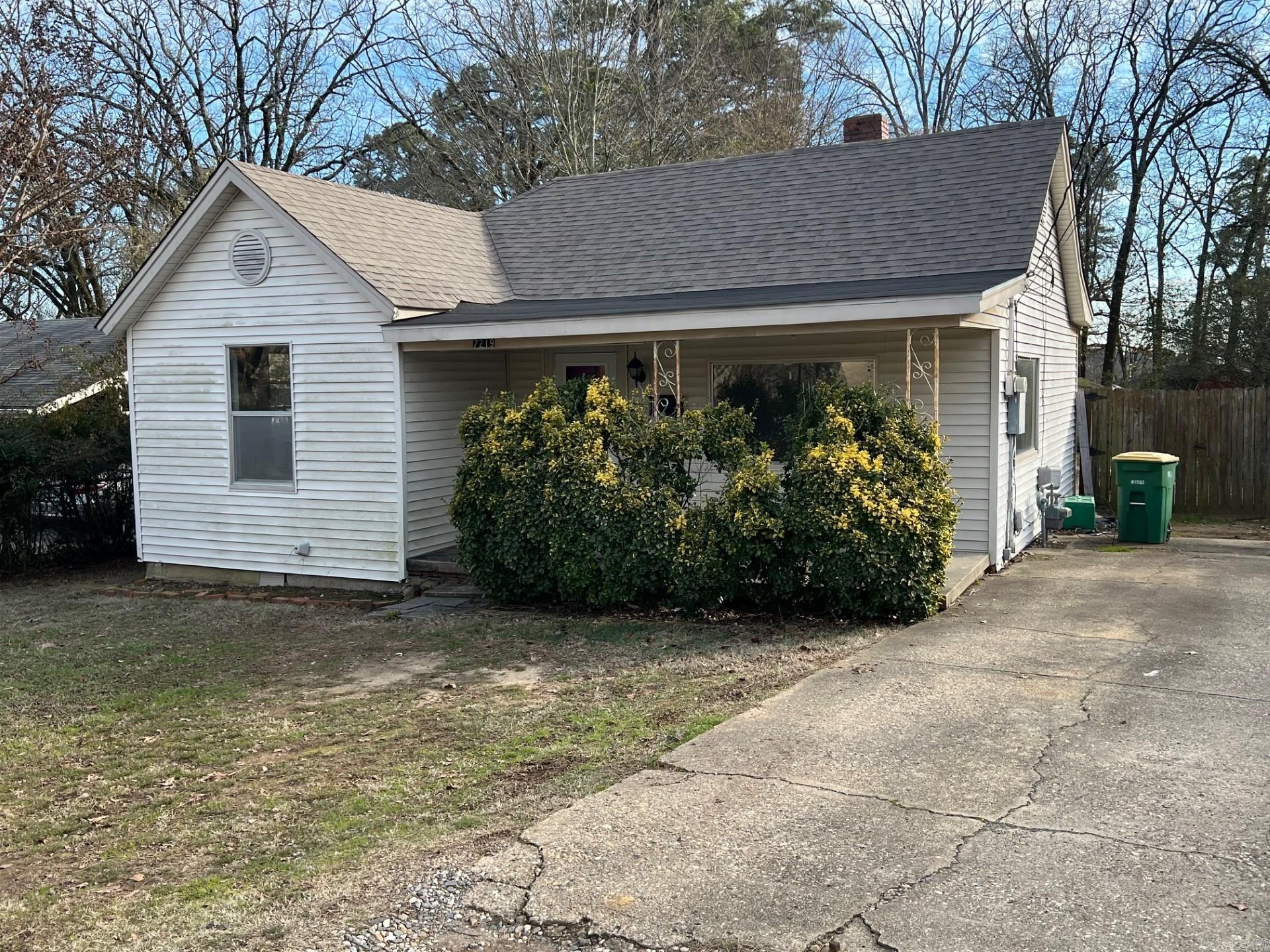 7219 Illinois Property Photo 1