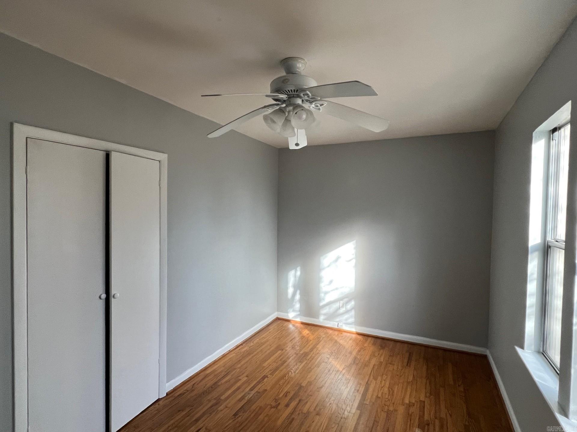 7219 Illinois Property Photo 2