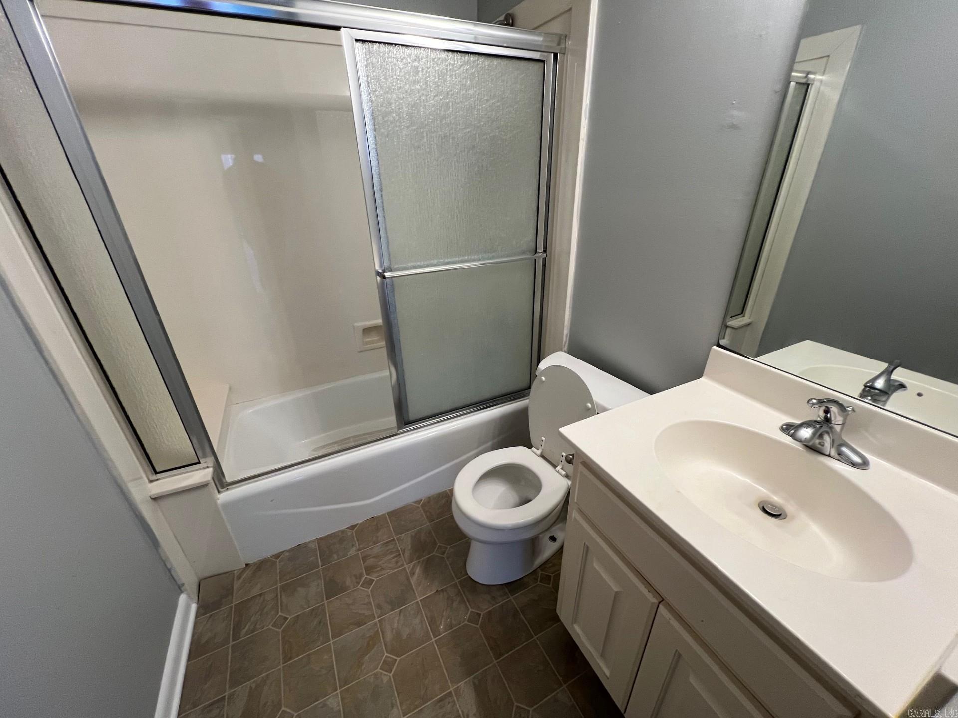 7219 Illinois Property Photo 4