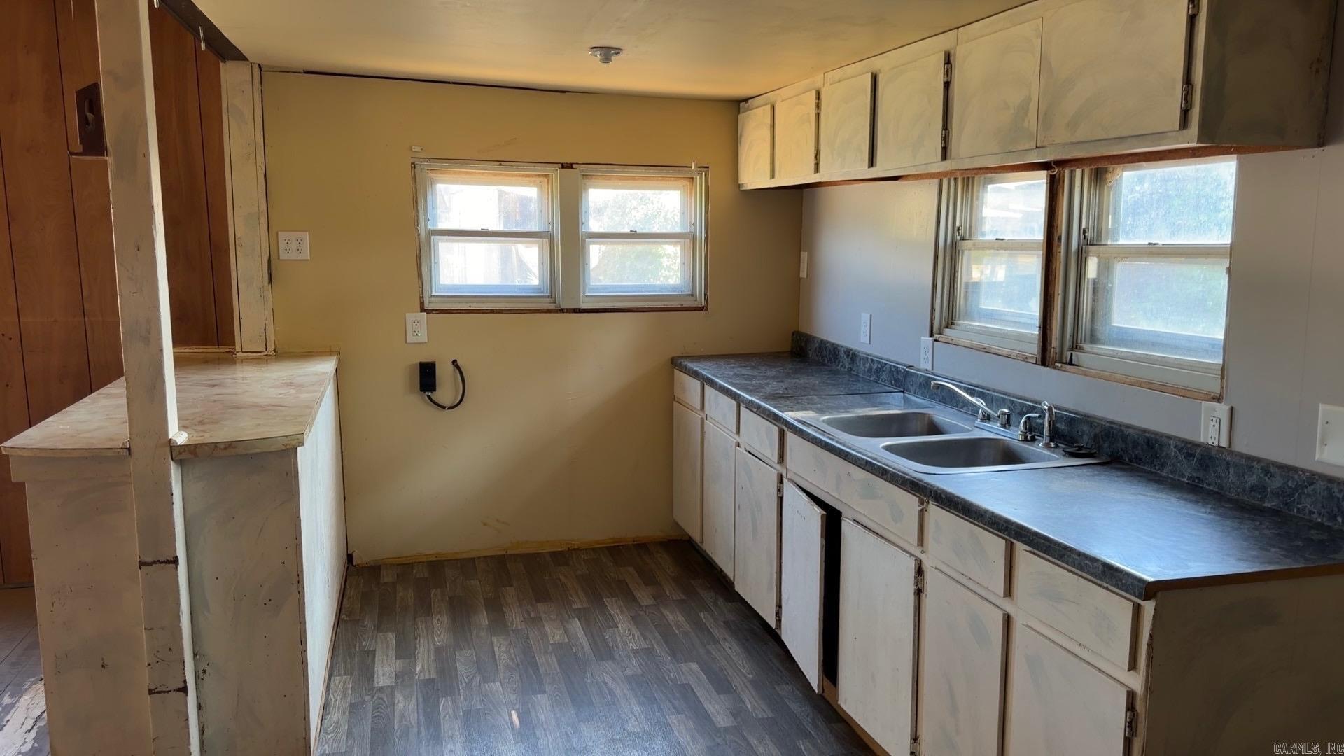 930 N Highway 1 Property Photo 4