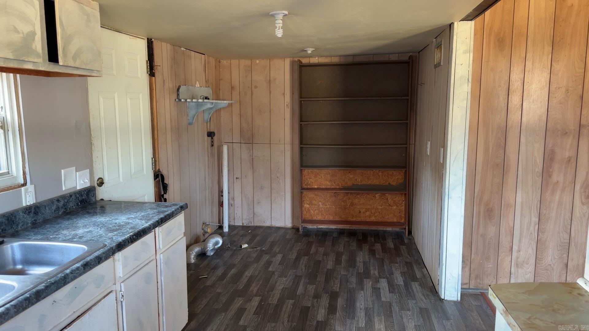 930 N Highway 1 Property Photo 5
