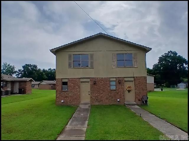 705 S Spring Street Property Photo 1