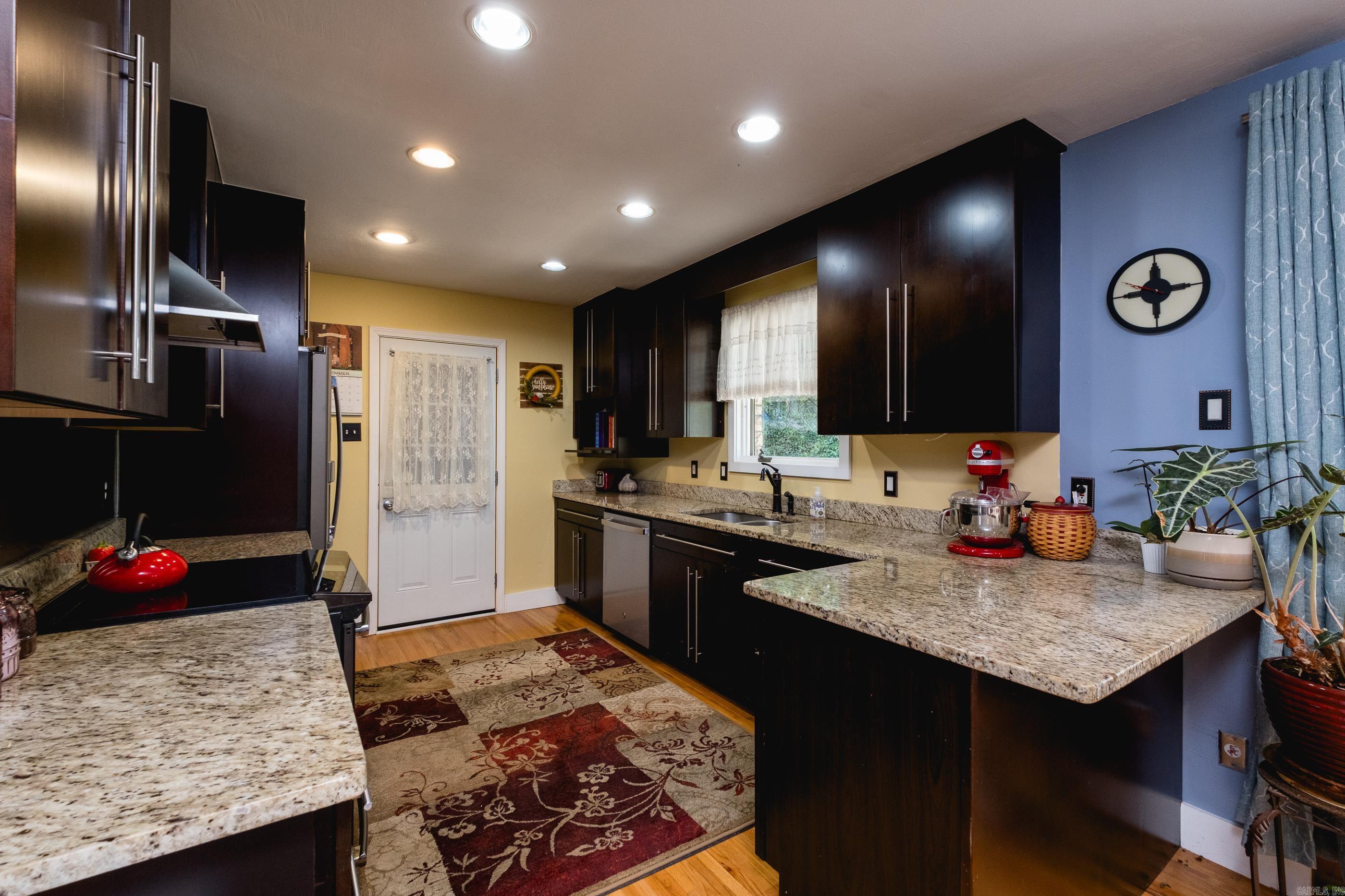 416 Del Rio Property Photo 14