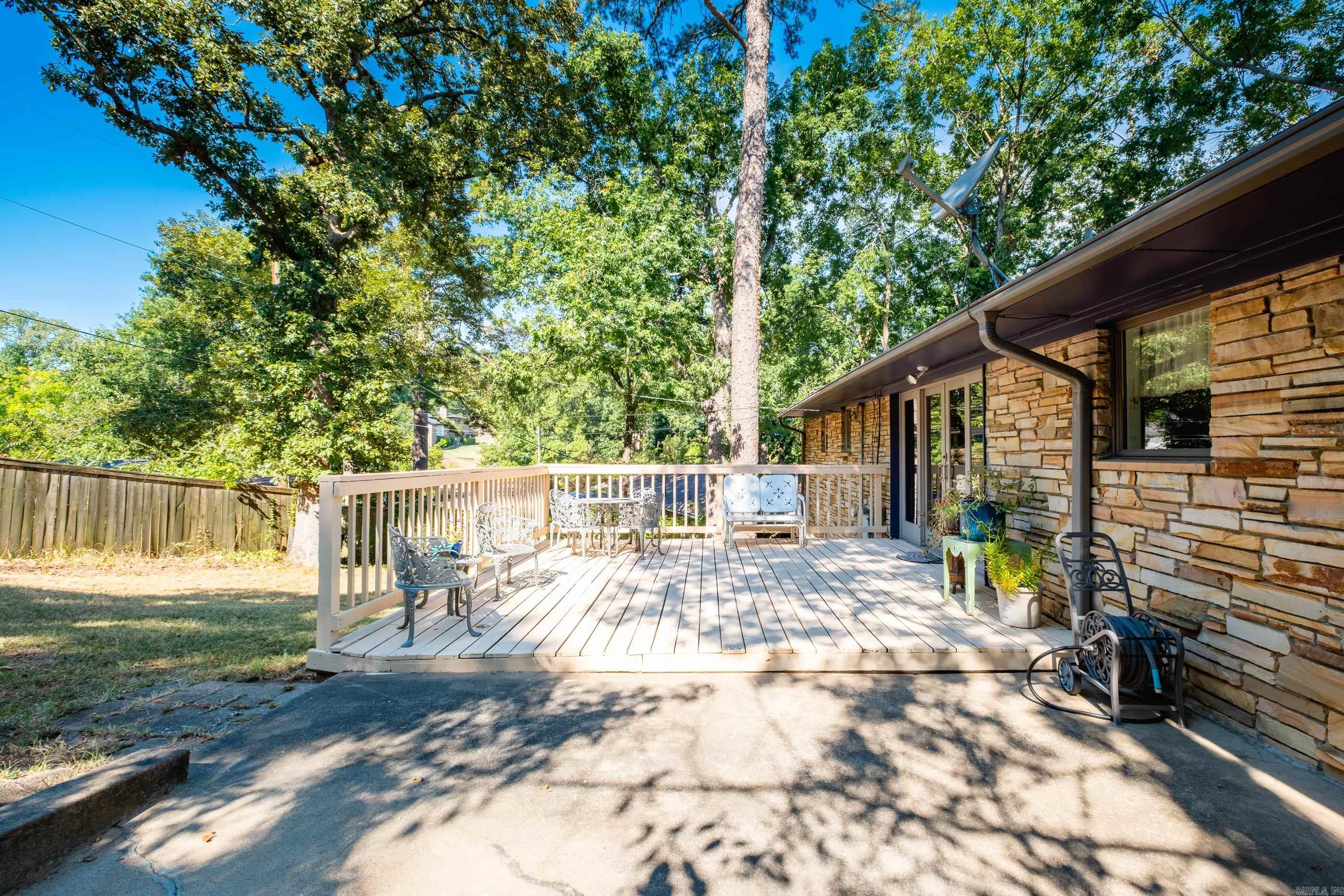 416 Del Rio Property Photo 37