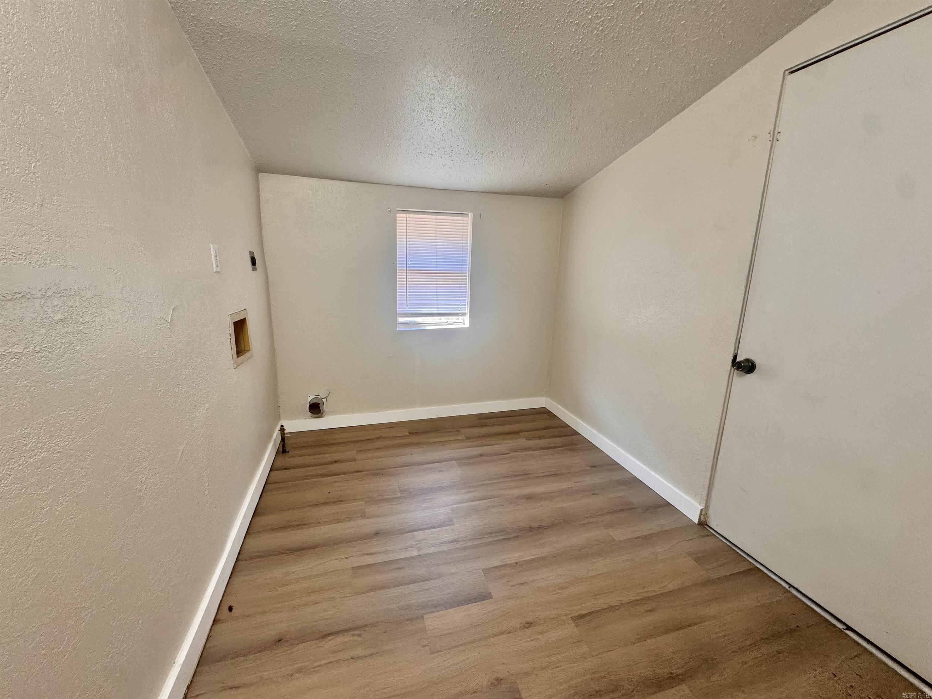 207 N Spring Street Property Photo 10