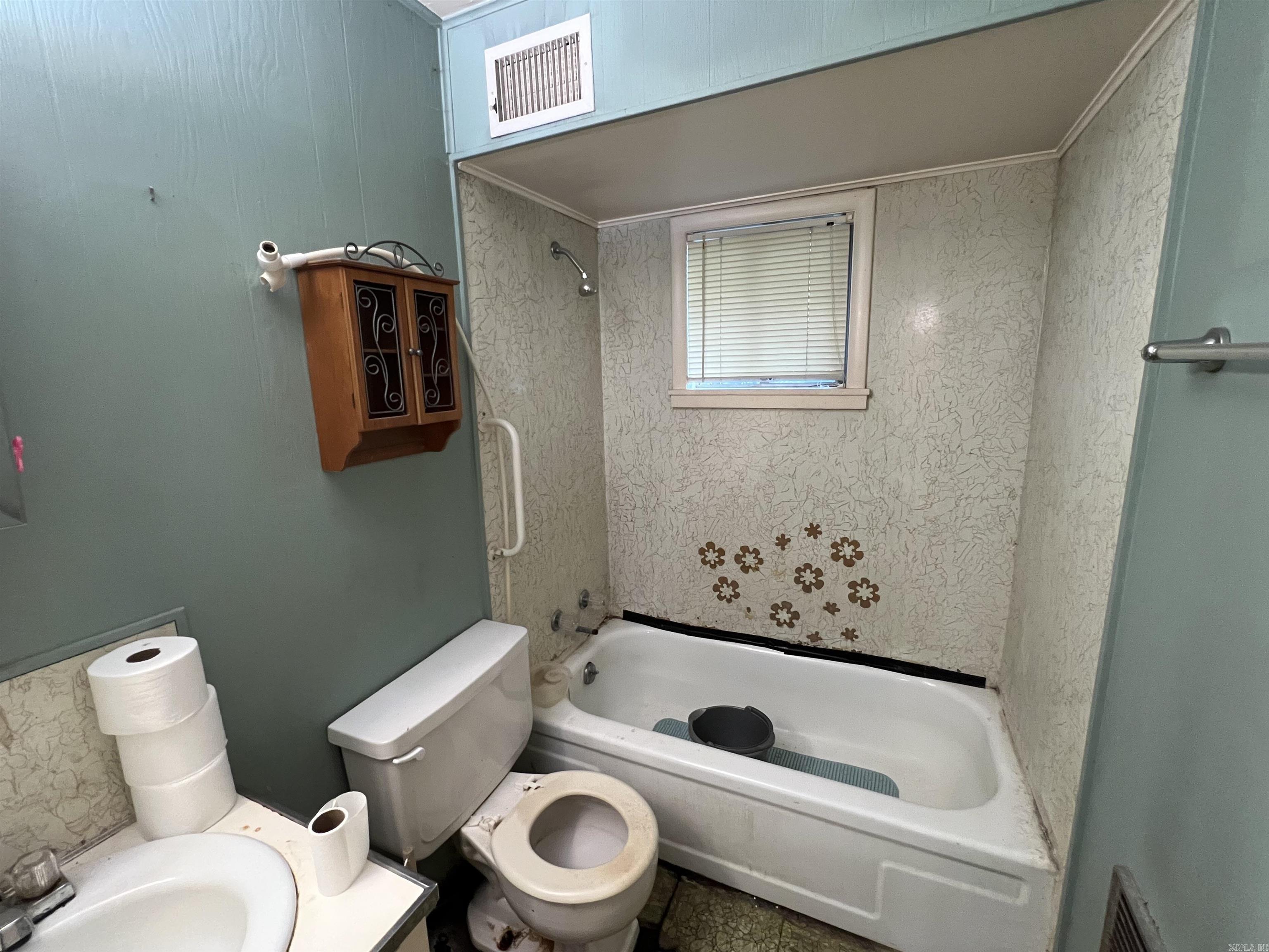 22 Overcup Lake Rd Property Photo 16
