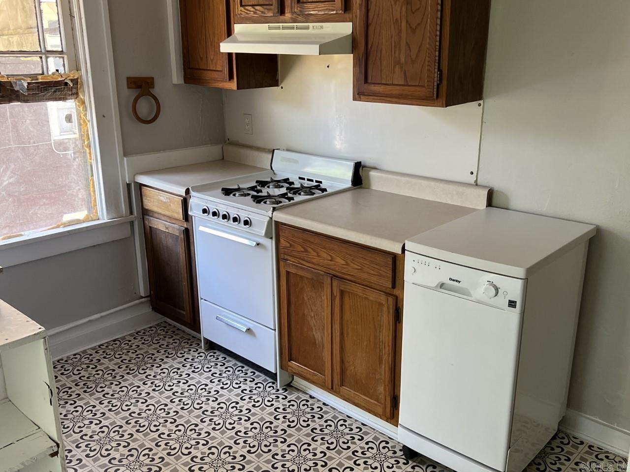 715 Wright Avenue Property Photo 3