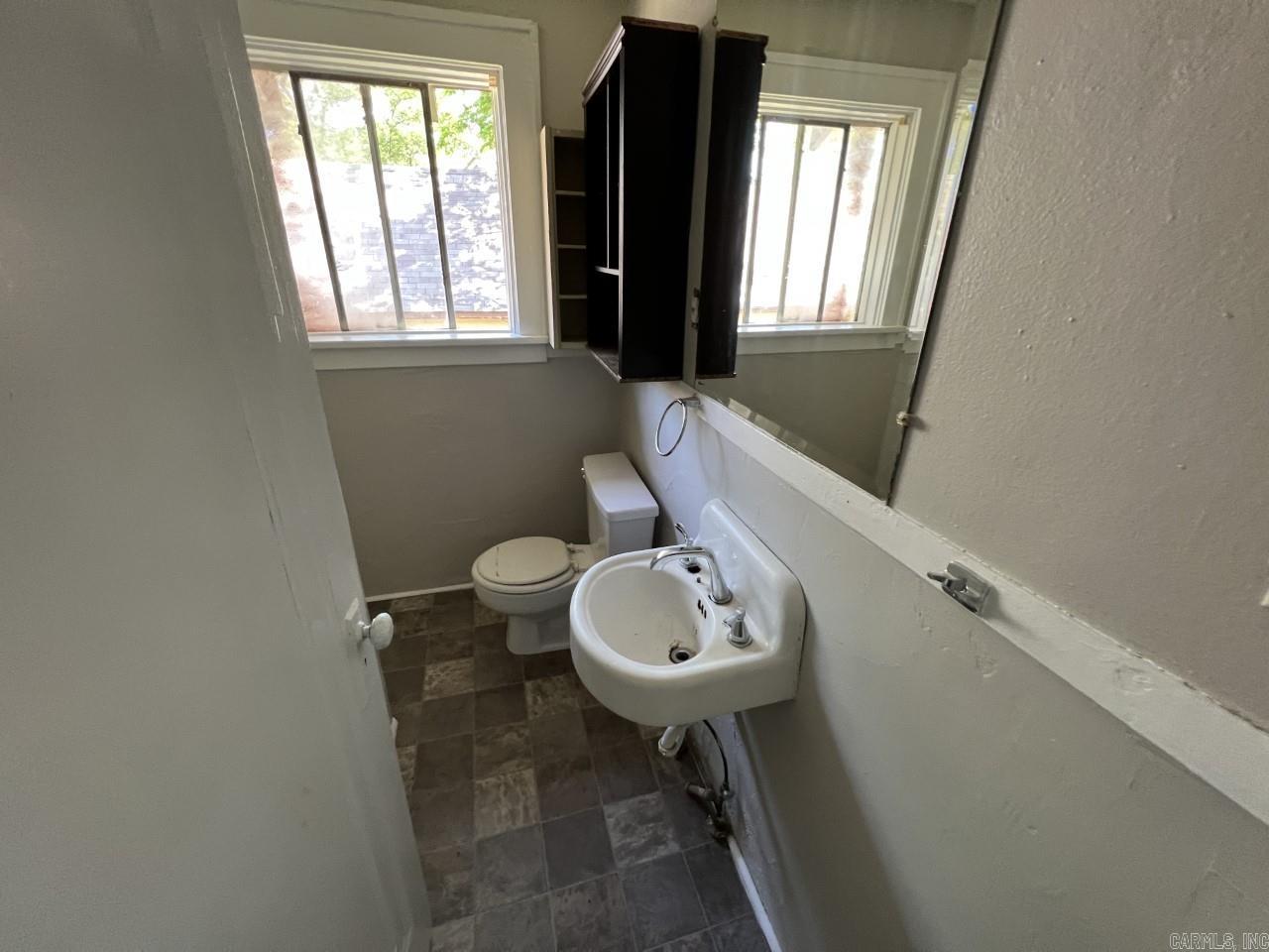 715 Wright Avenue Property Photo 5