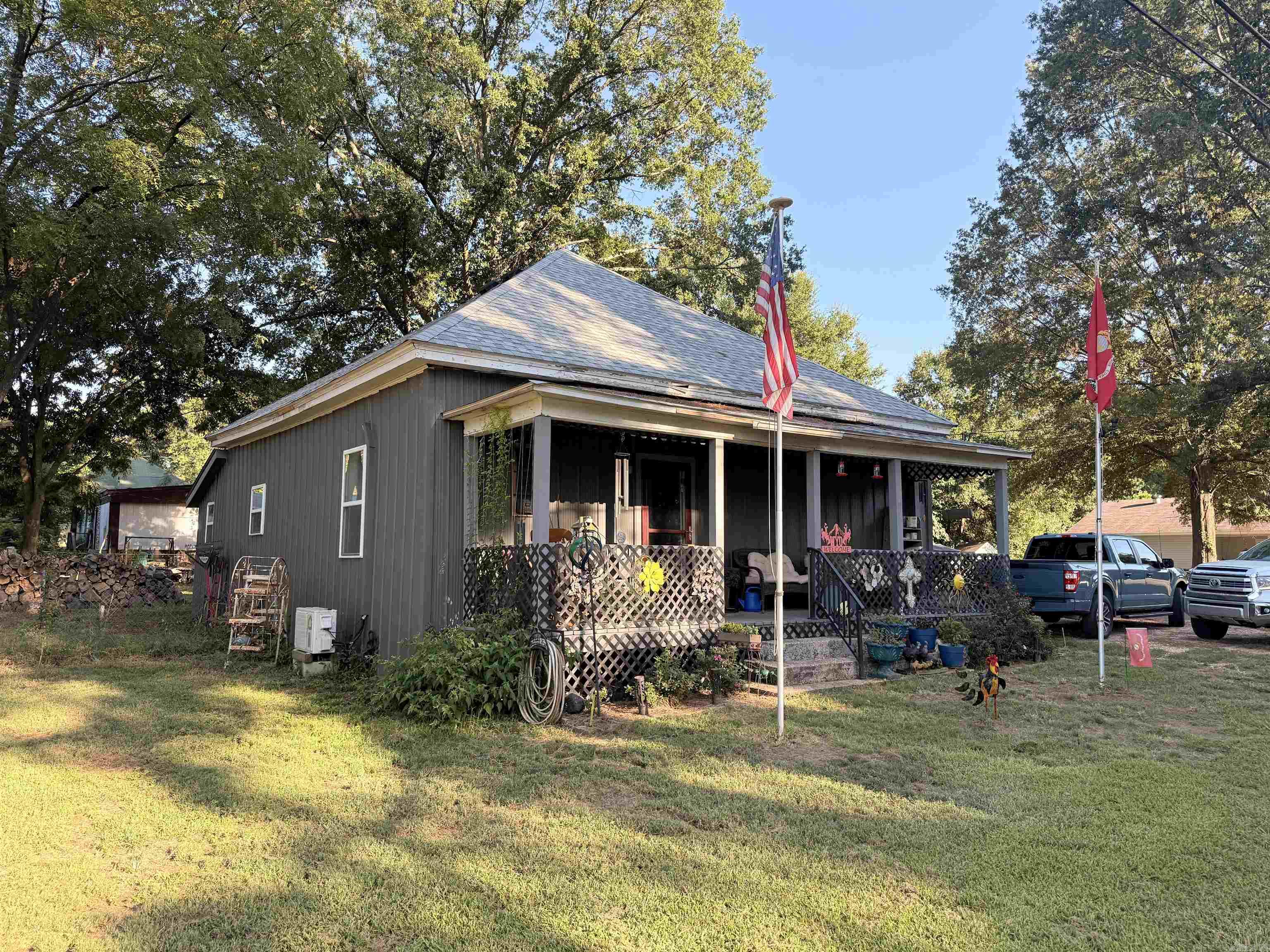 333 S Pine Street Property Photo 2