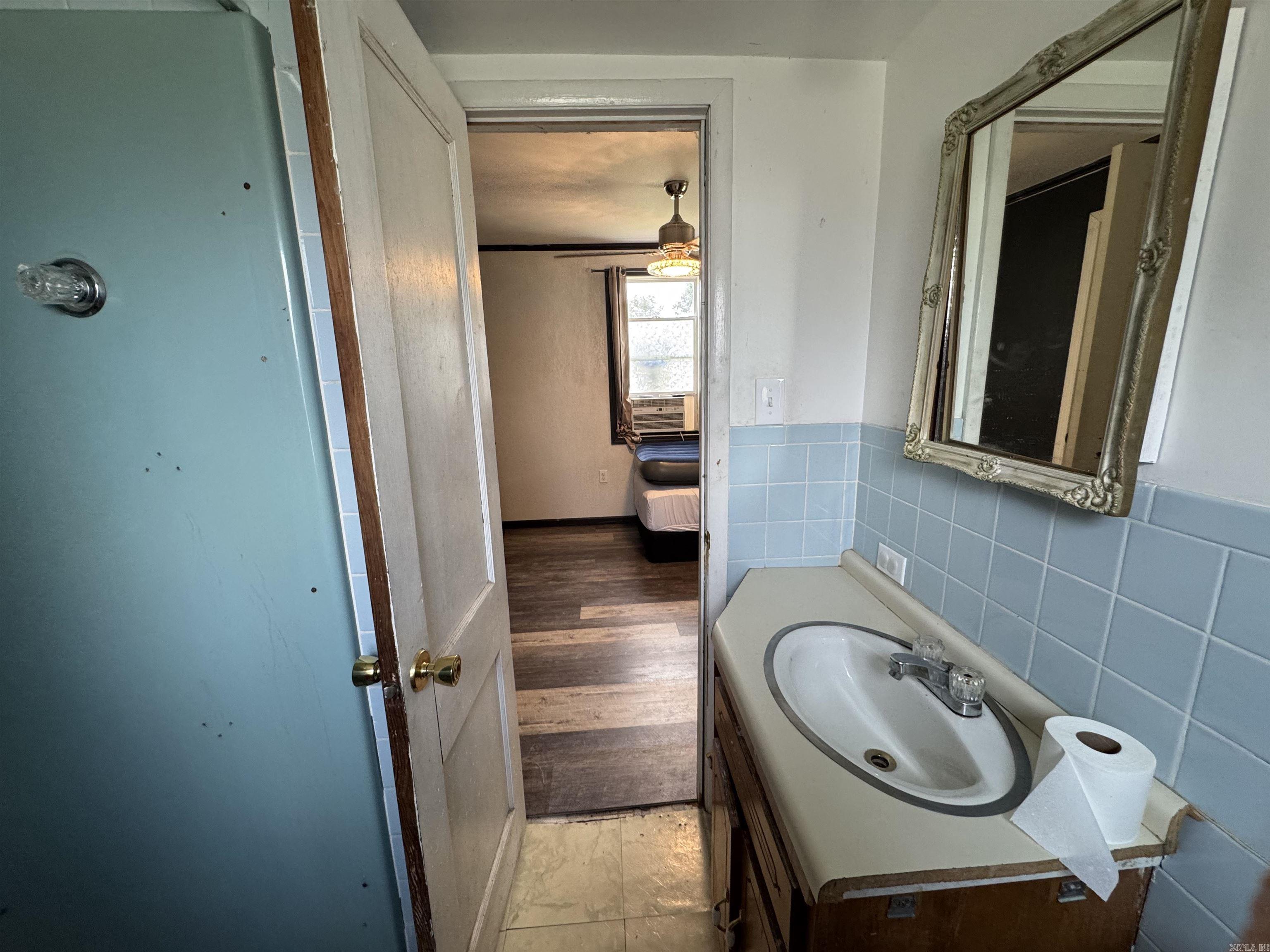 487 S Garfield Avenue Property Photo 17
