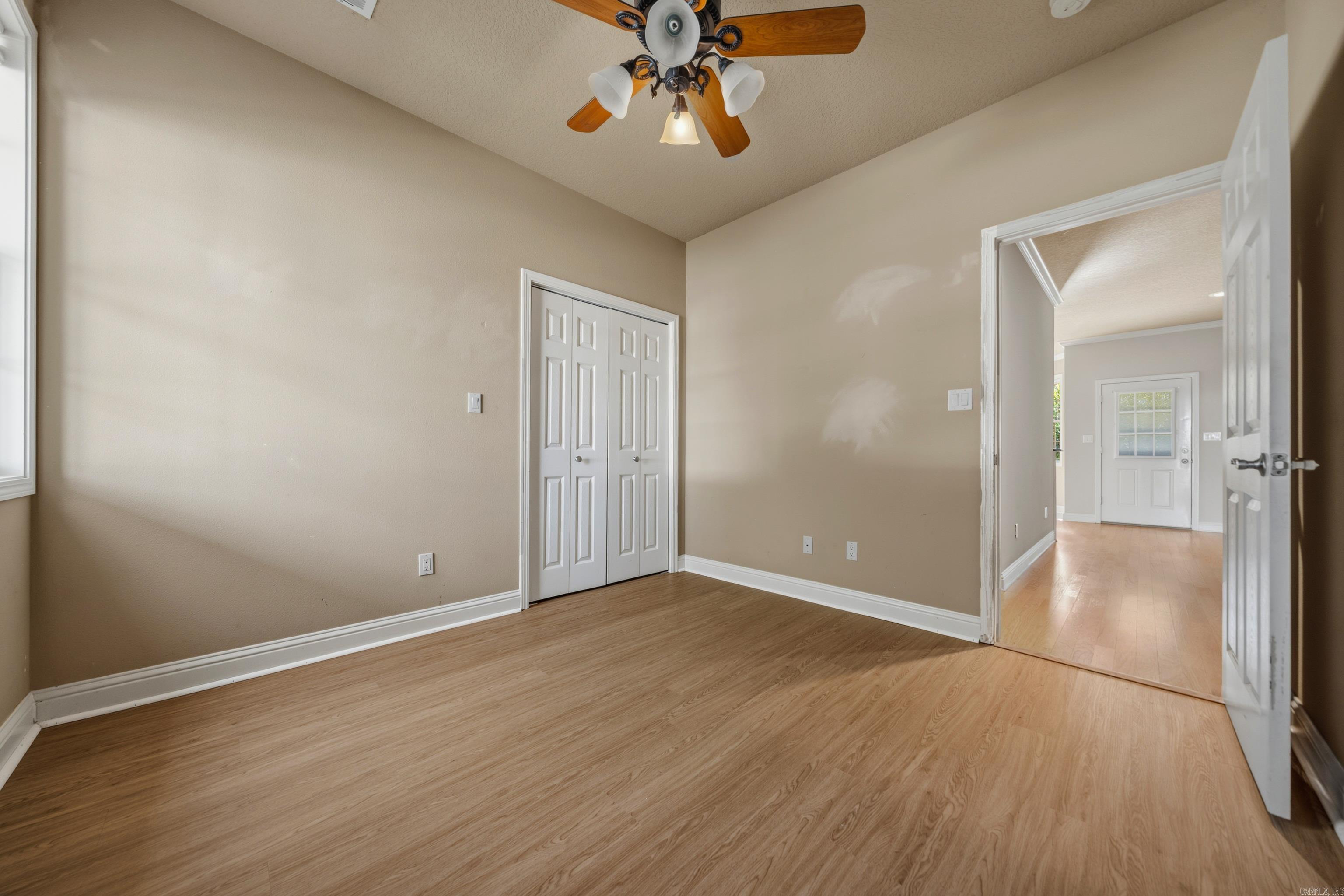 112 Fox Chase Circle Property Photo 25