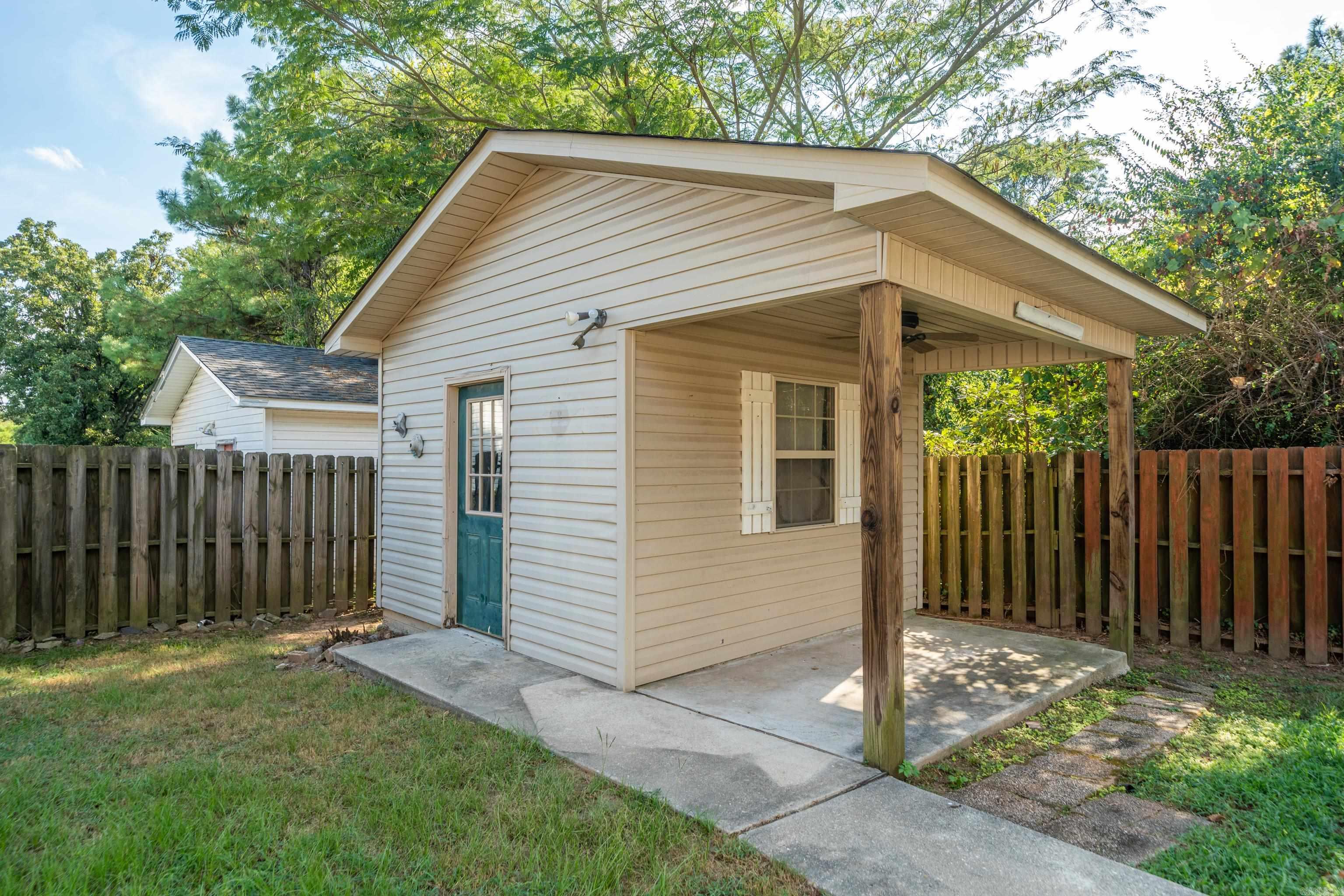 112 Fox Chase Circle Property Photo 37