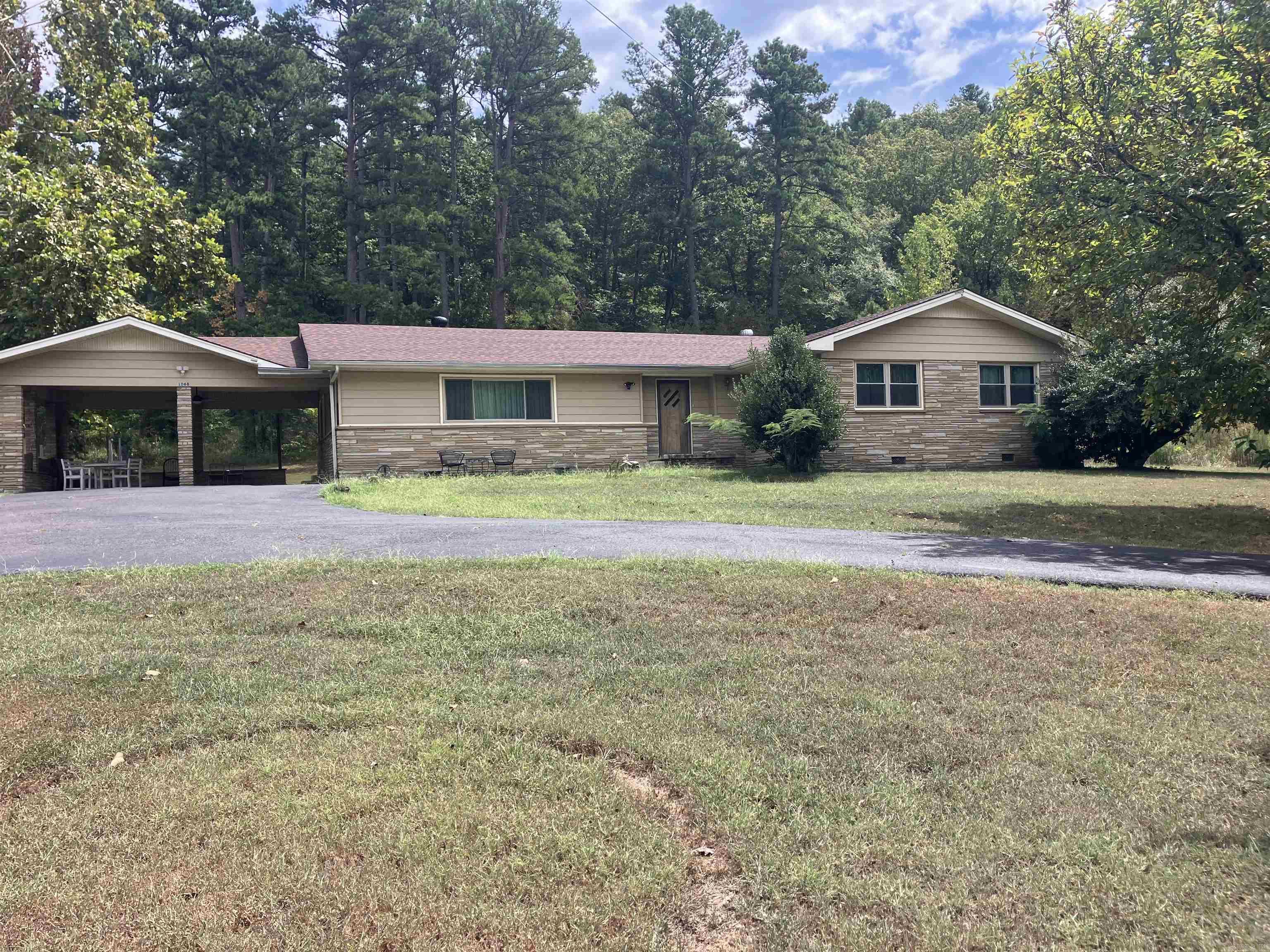 1068 Hwy 27s Property Photo 1