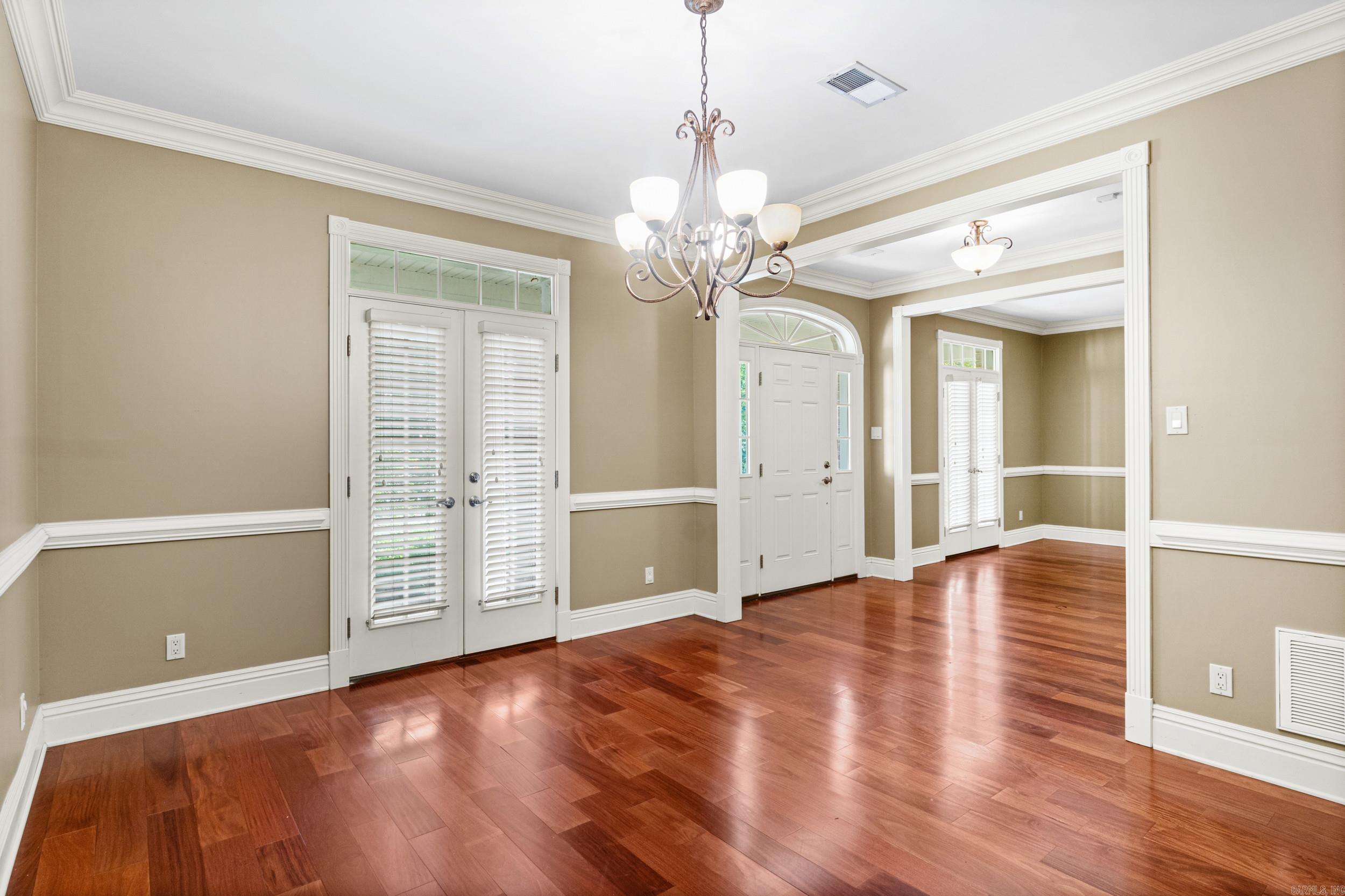 1109 Oakwood Drive Property Photo 8