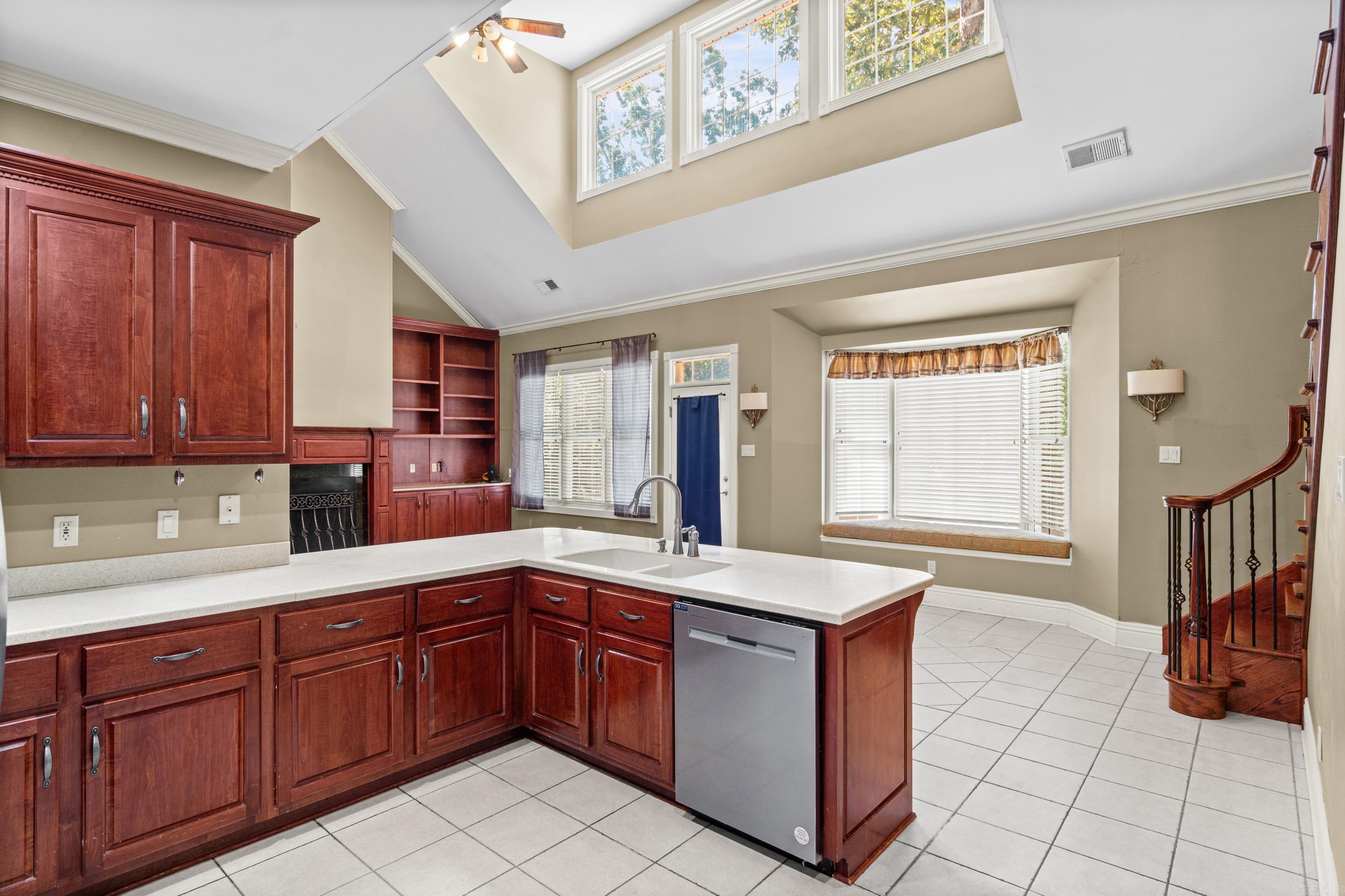 1109 Oakwood Drive Property Photo 11
