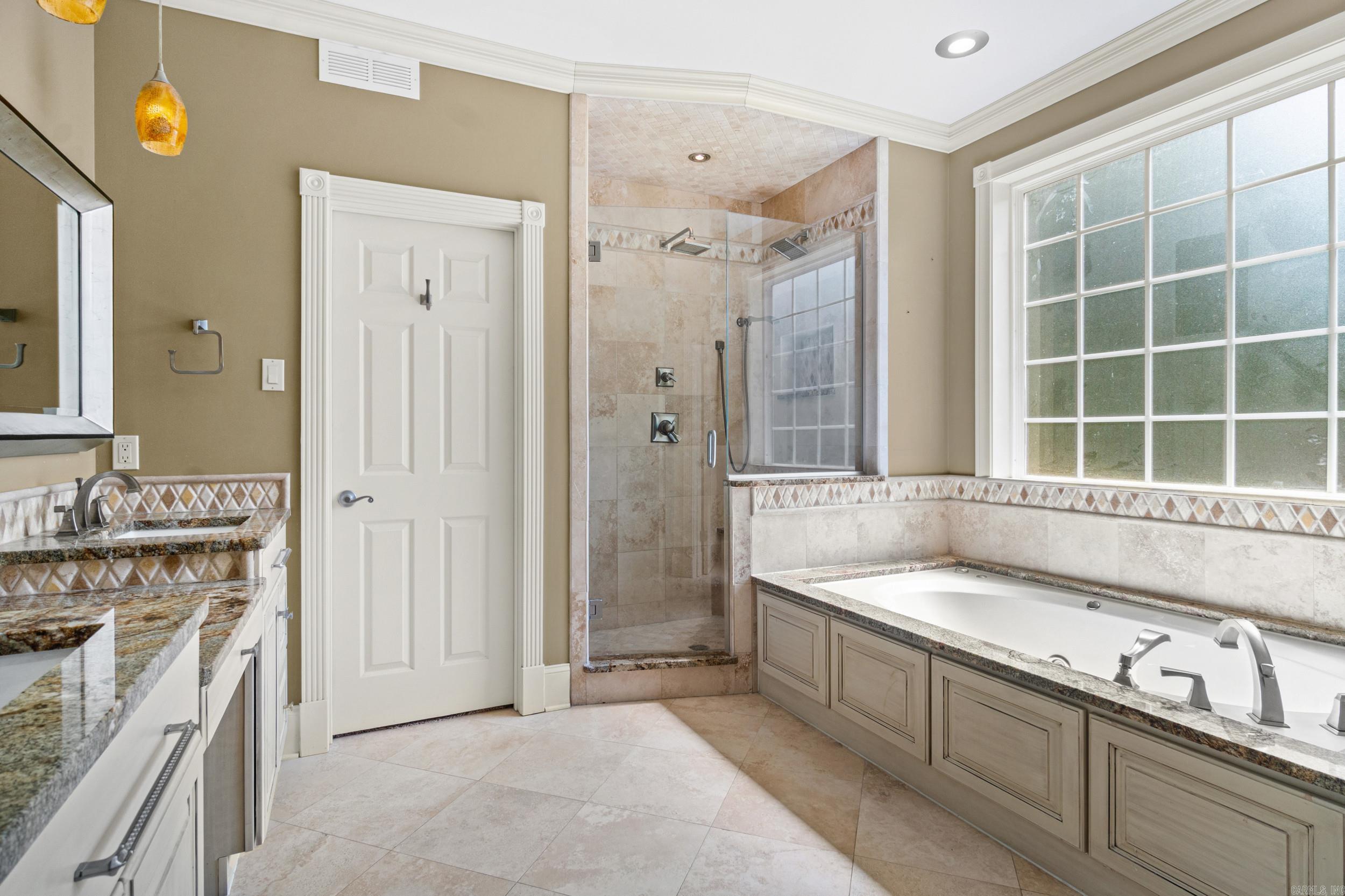 1109 Oakwood Drive Property Photo 13