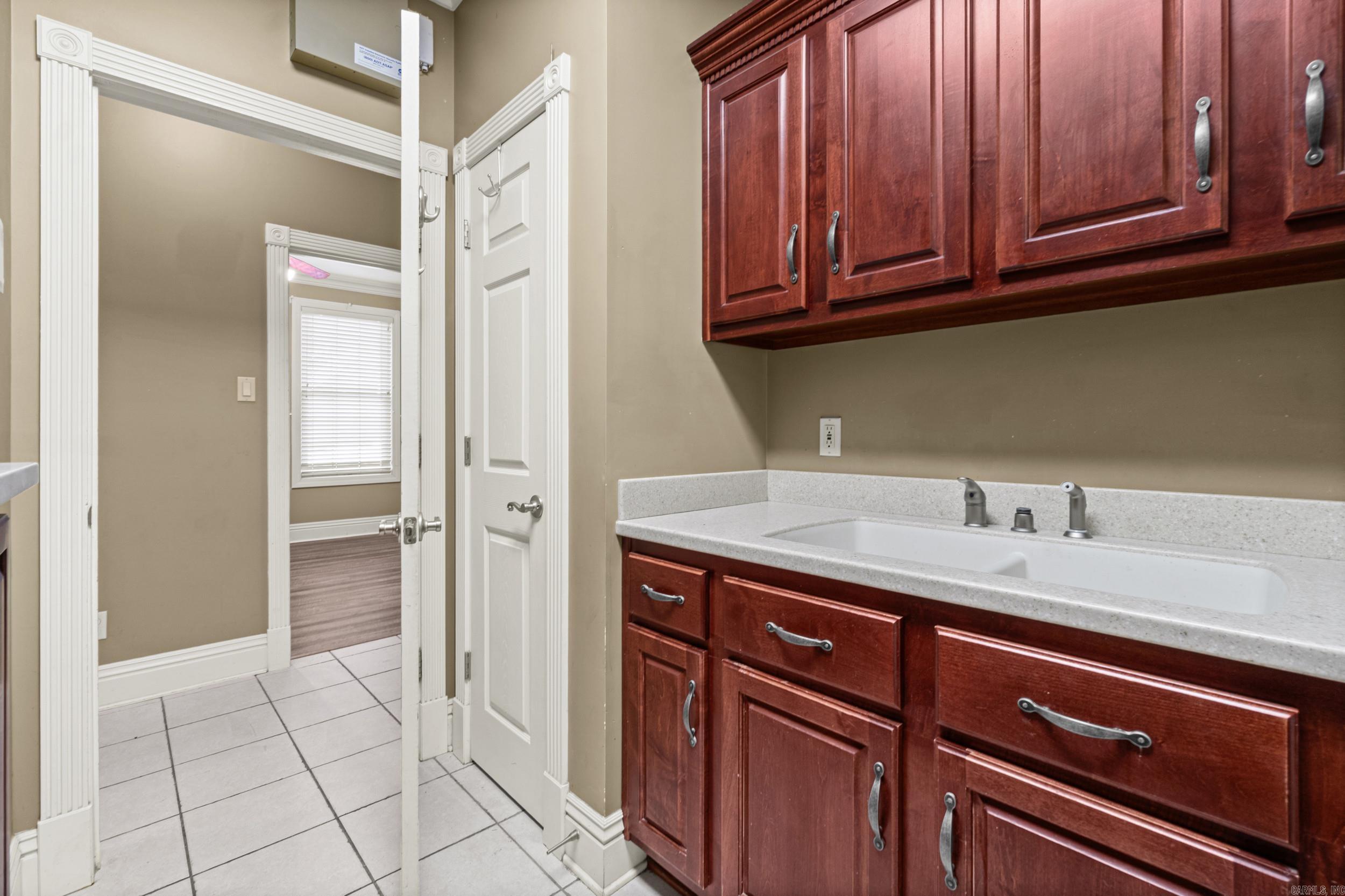 1109 Oakwood Drive Property Photo 24