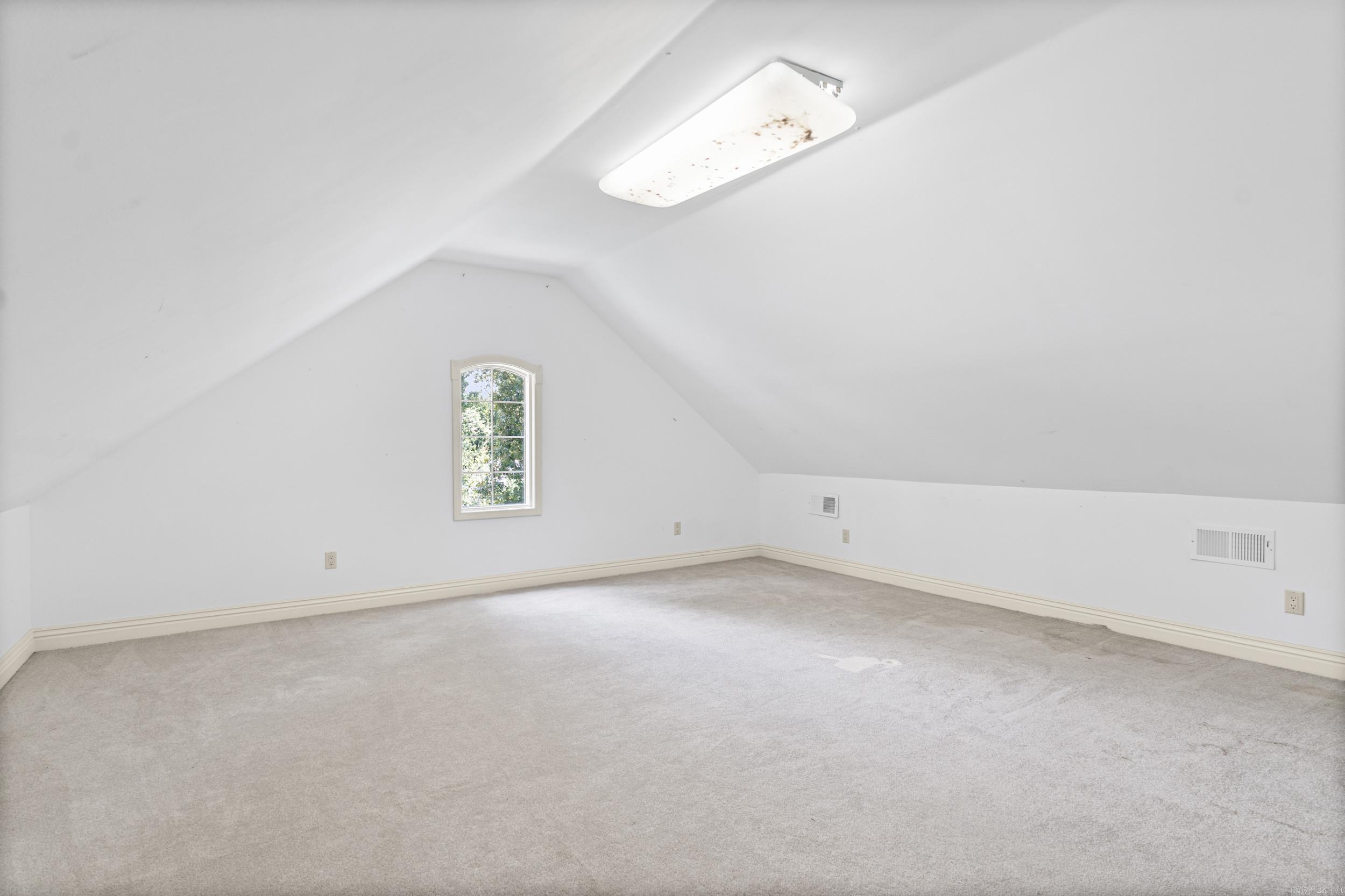 1109 Oakwood Drive Property Photo 33