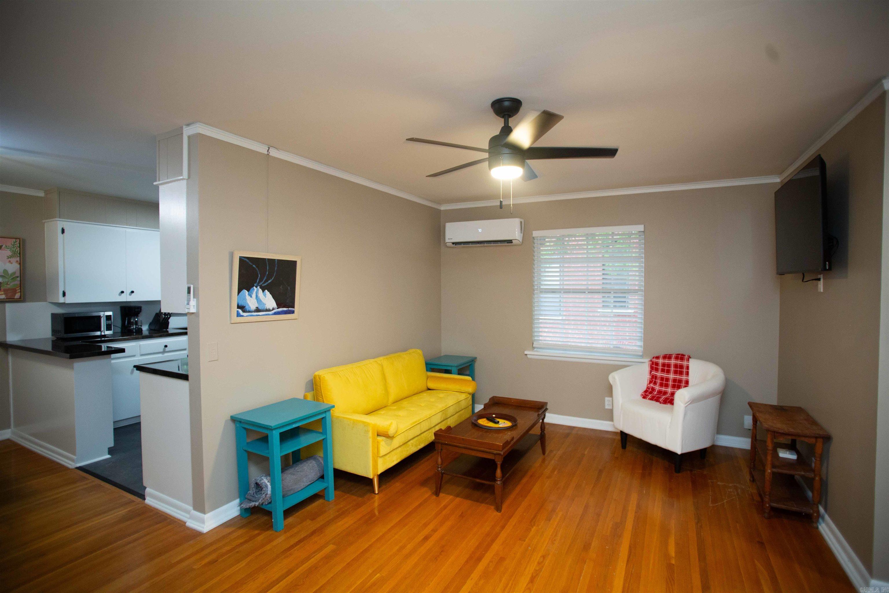 1512 Center Street Property Photo 2