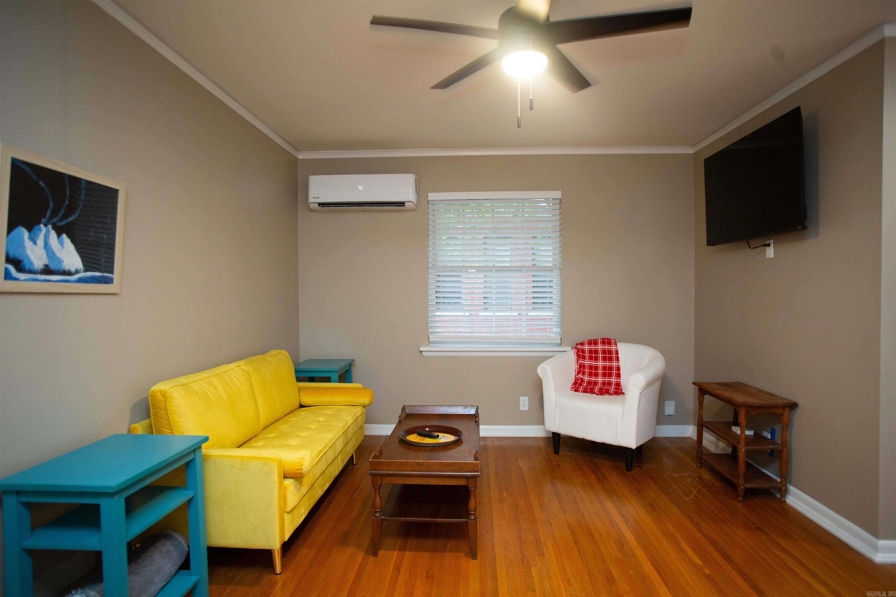 1512 Center Street Property Photo 3