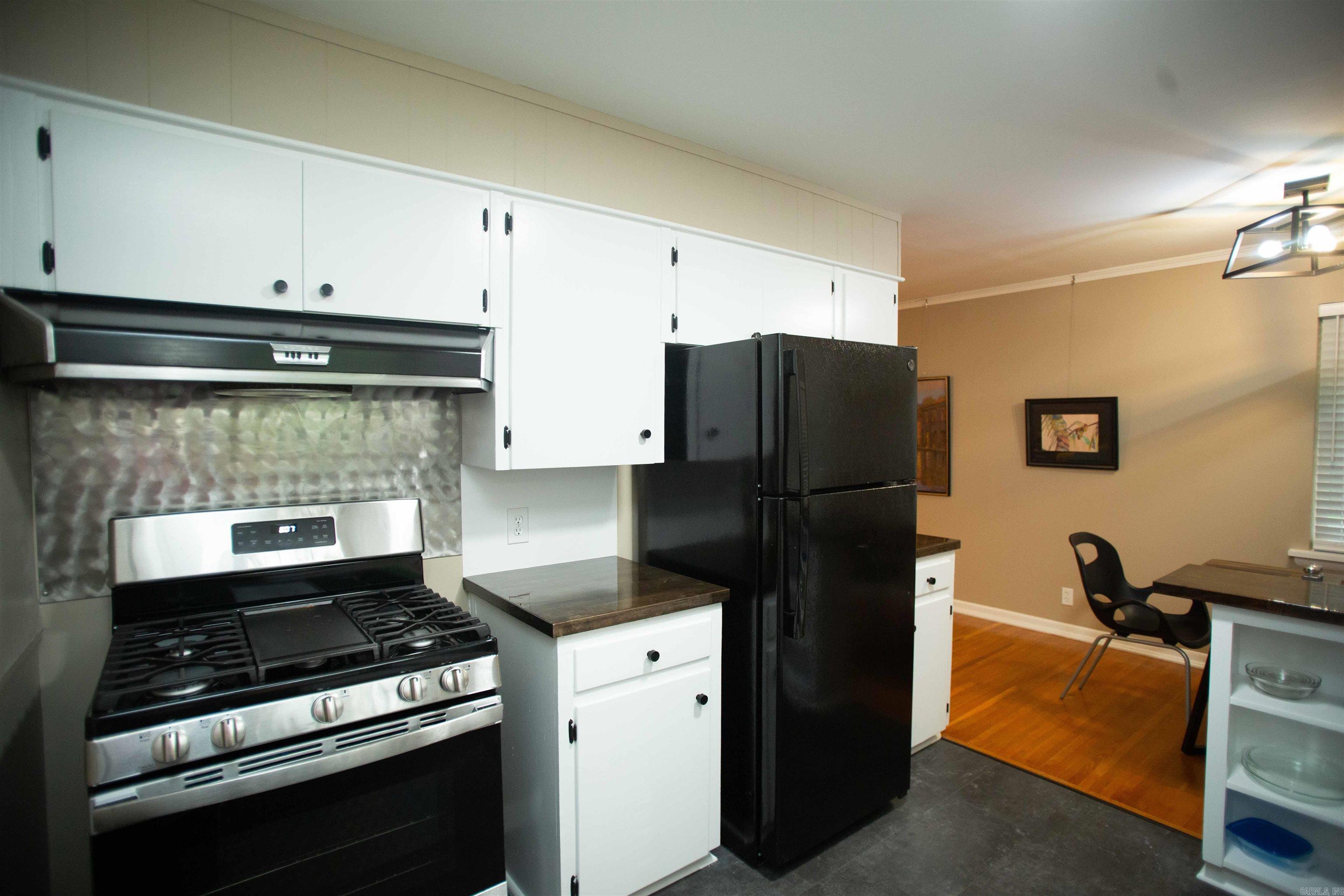 1512 Center Street Property Photo 9