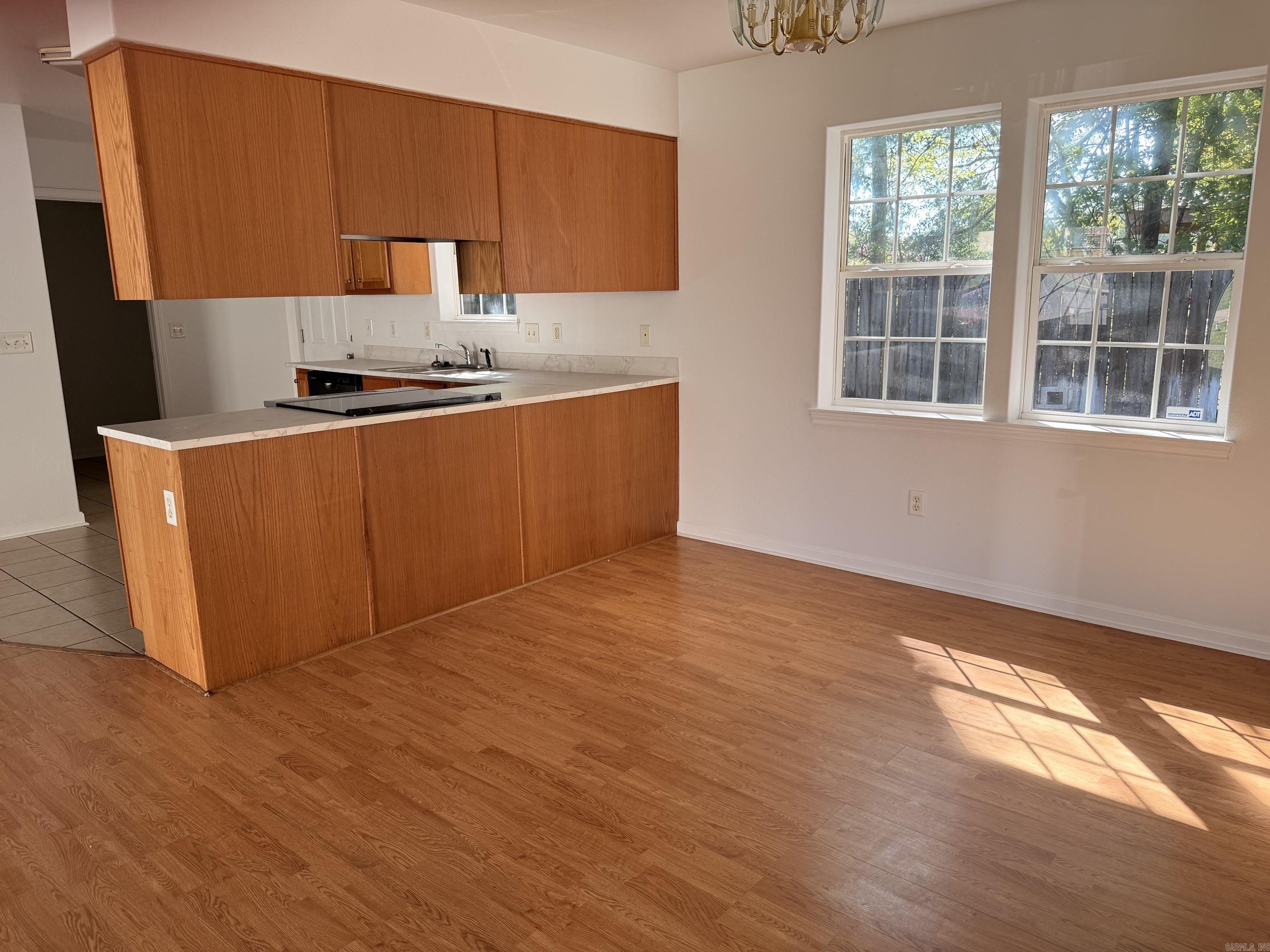 124 Summer Court Property Photo 9