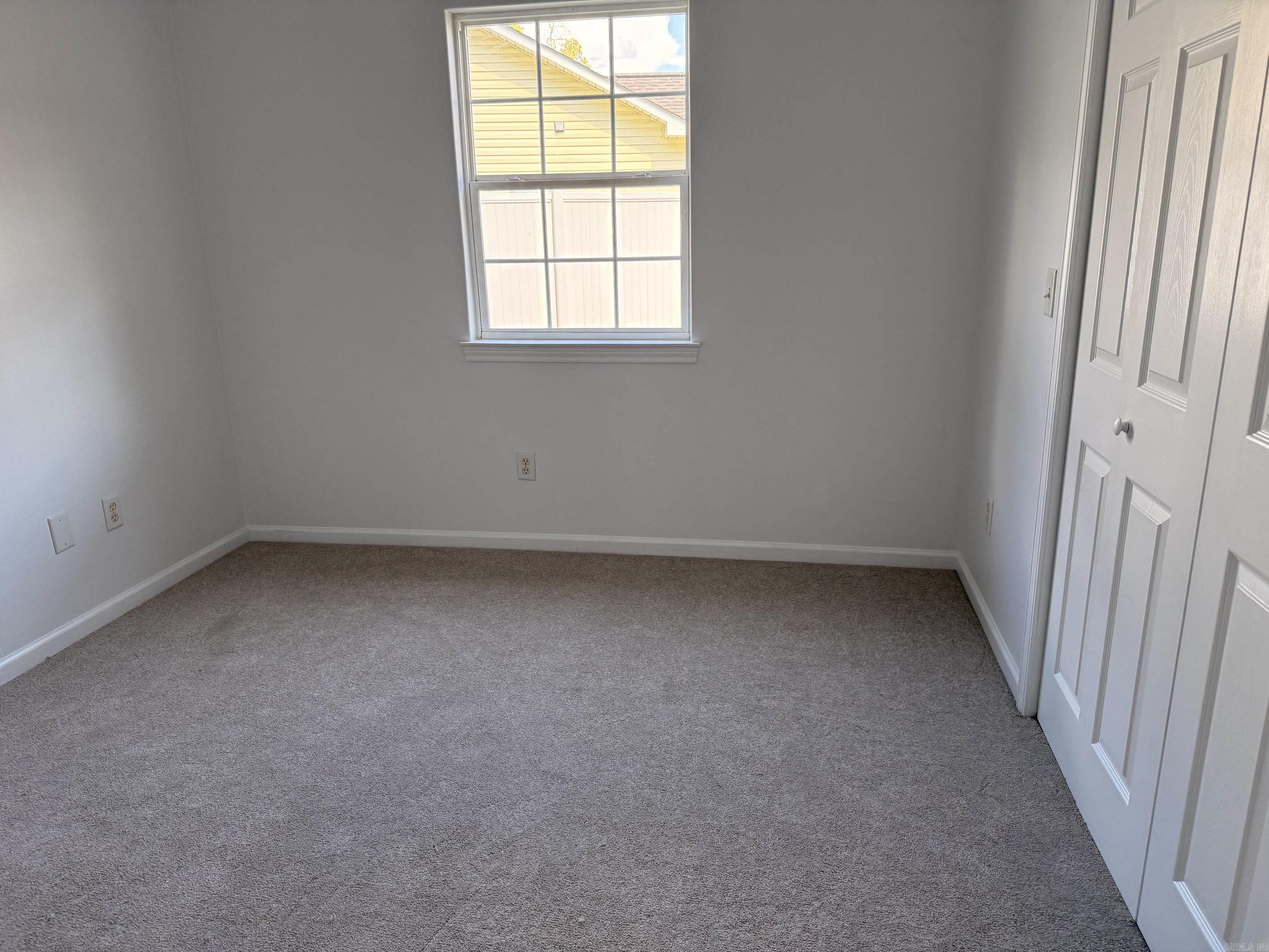 124 Summer Court Property Photo 12