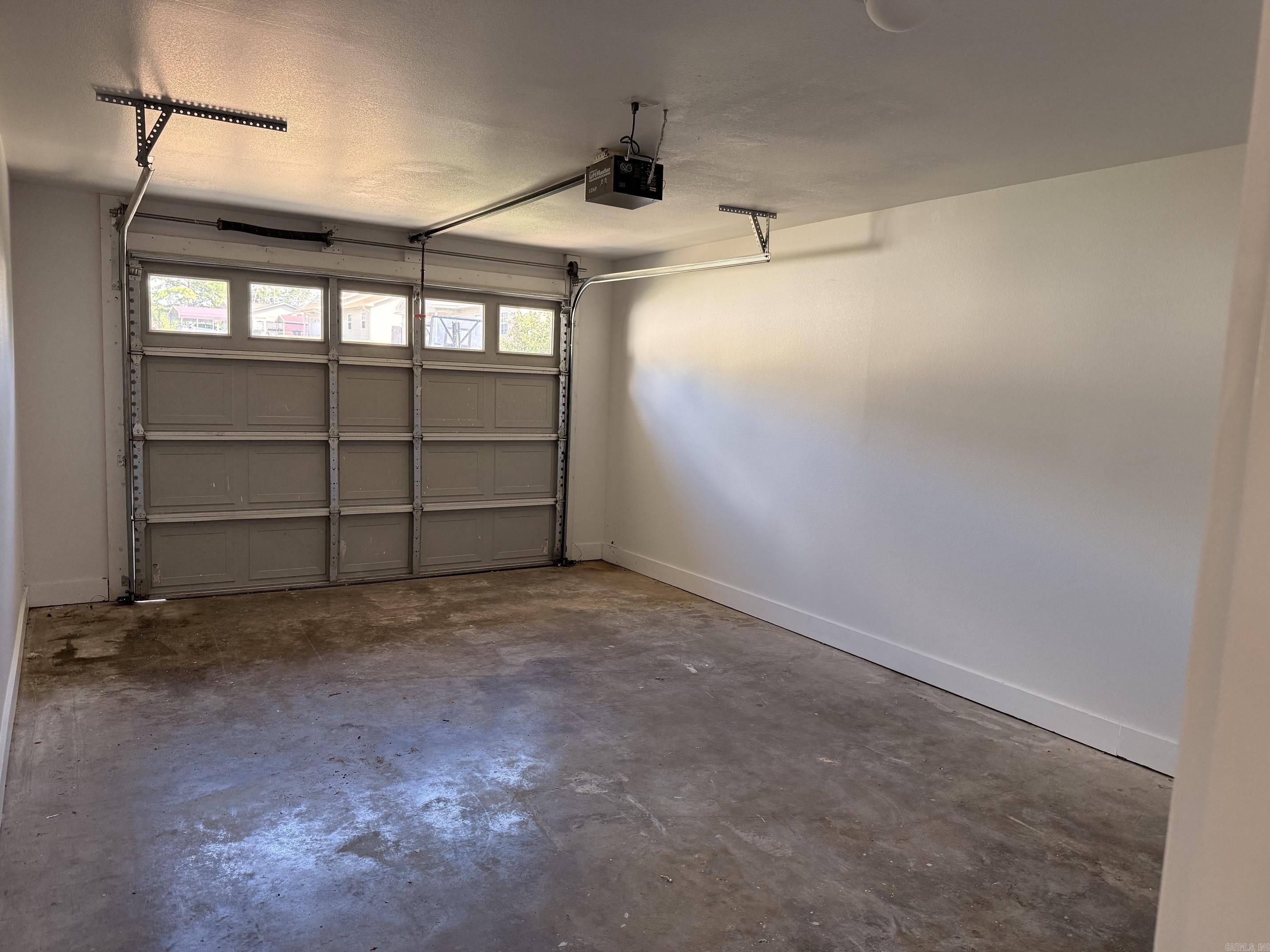 124 Summer Court Property Photo 19