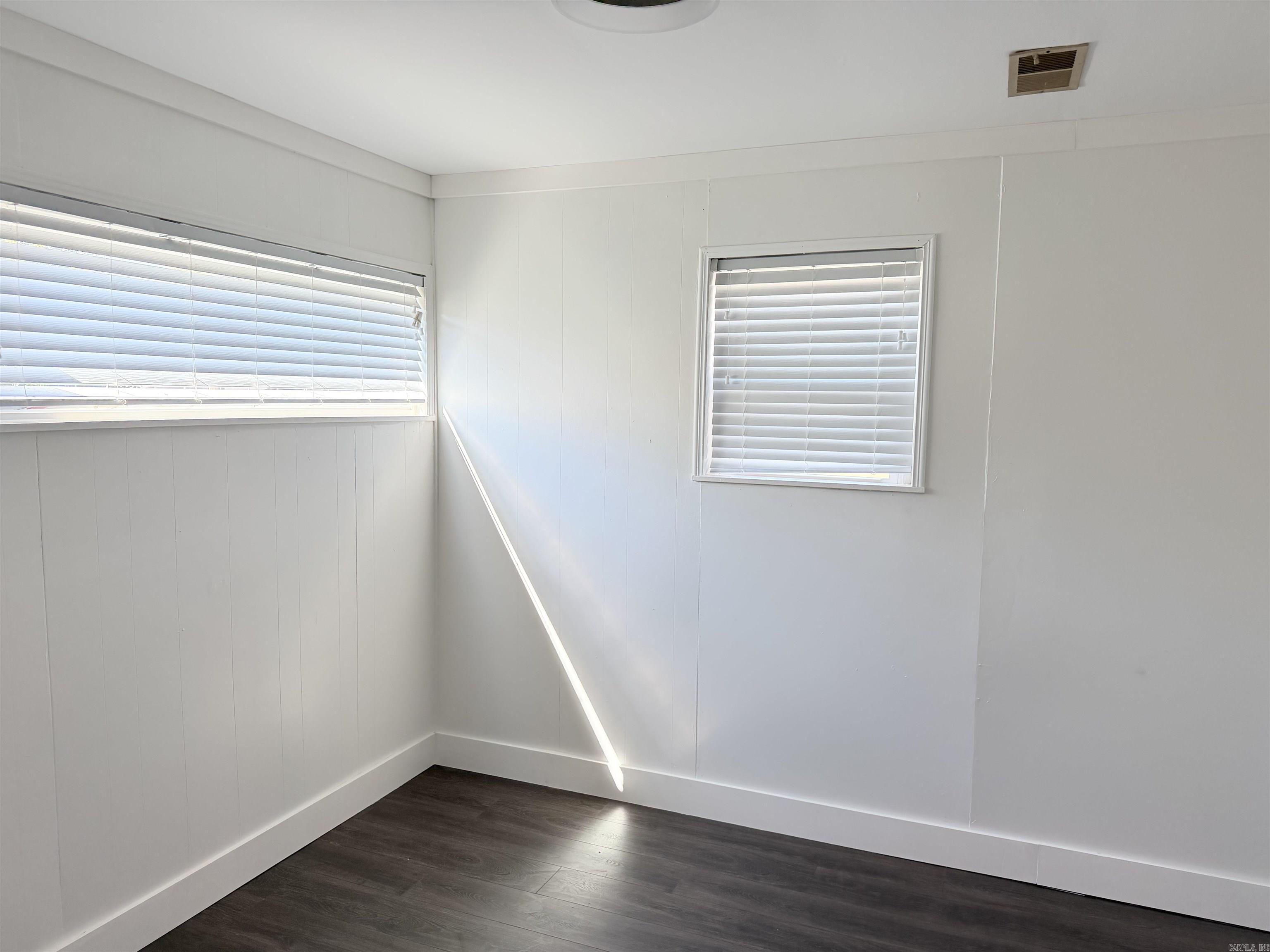 8416 Leatrice Drive Property Photo 6