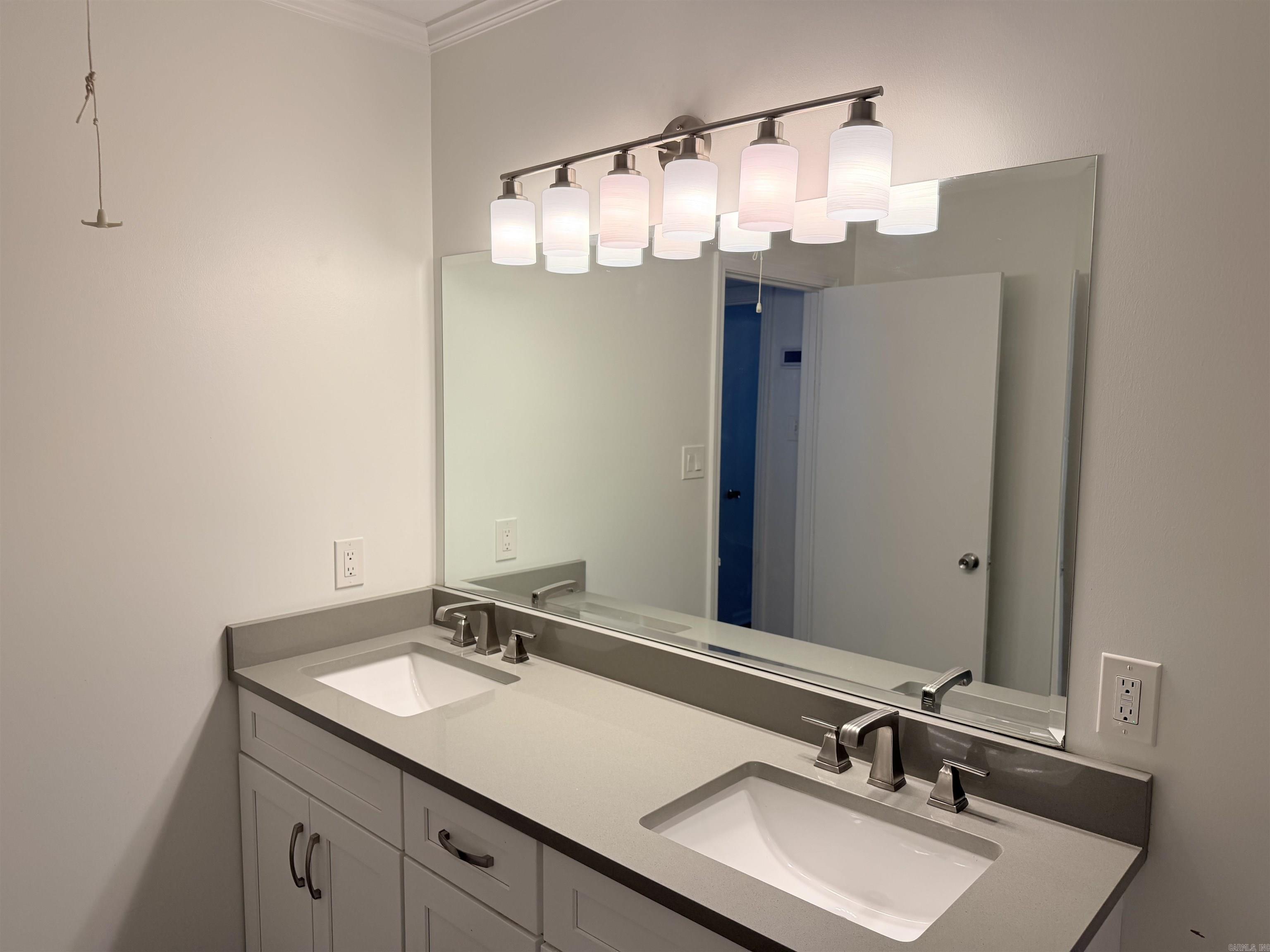 8416 Leatrice Drive Property Photo 15