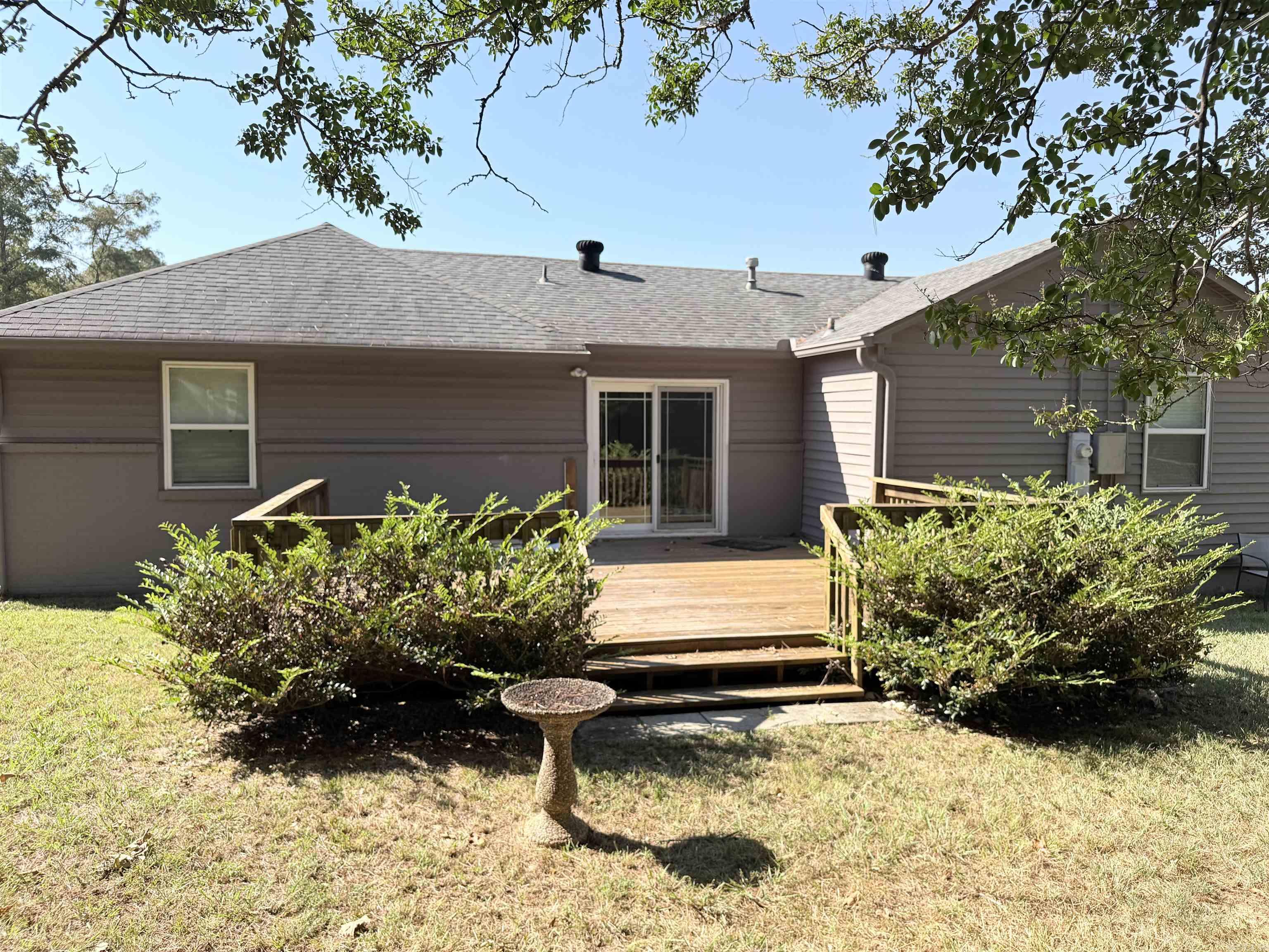 8416 Leatrice Drive Property Photo 20