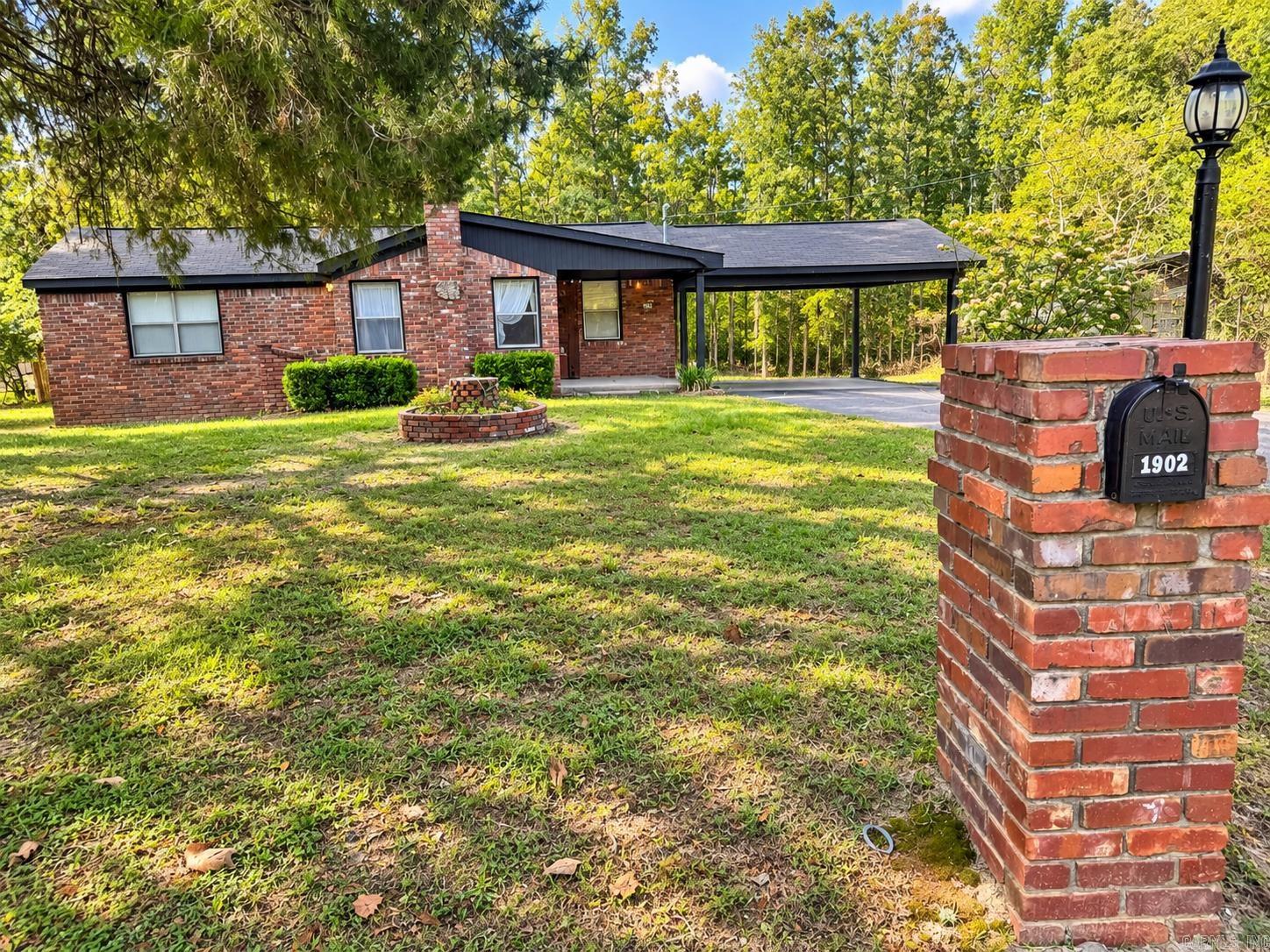 1902 Red Wagon Rd Property Photo 1