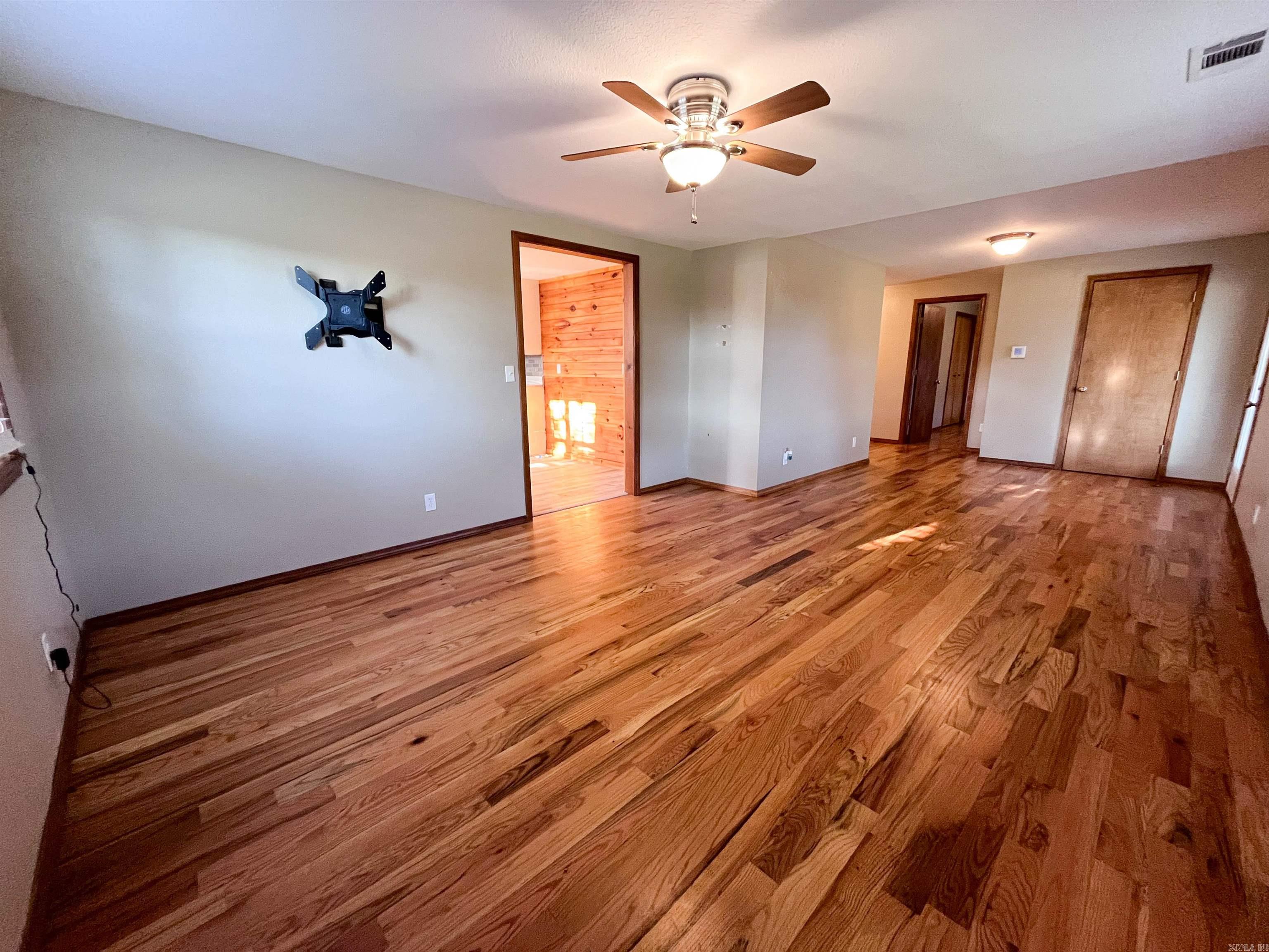 1145 Broadleaf Rd Road Property Photo 4