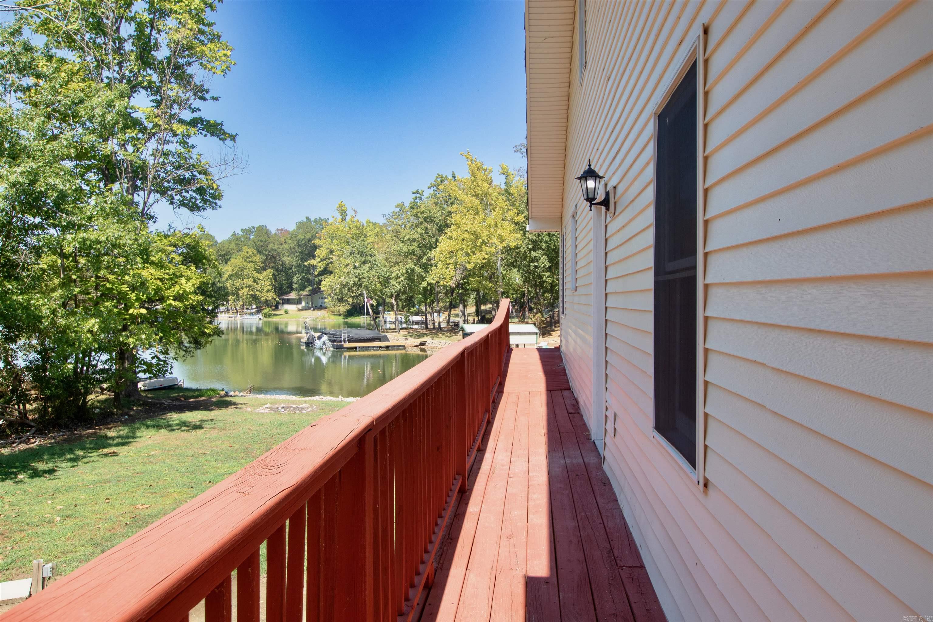 152 E Lakeshore Dr Property Photo 9