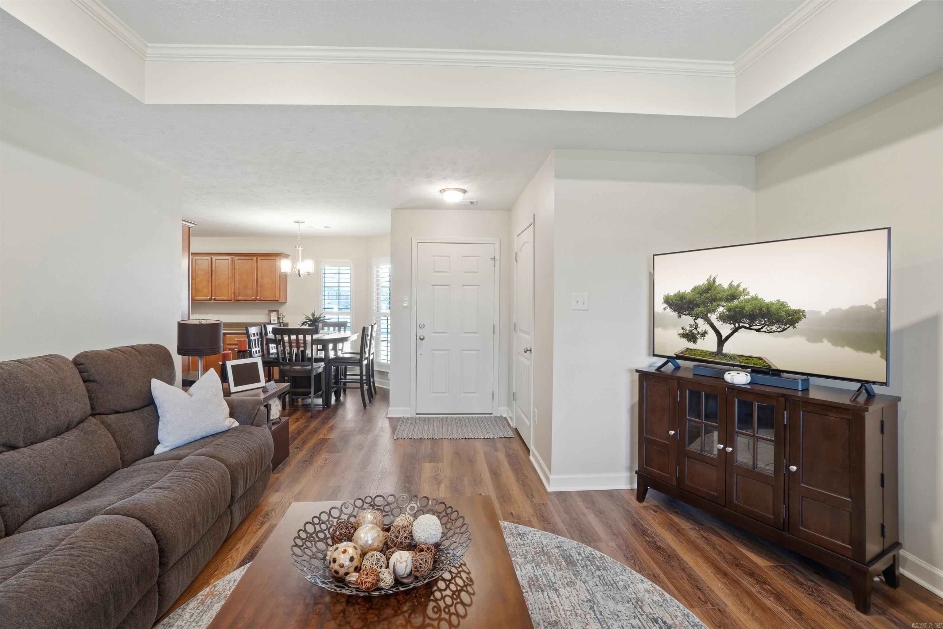 1490 Norbert Circle Property Photo 7