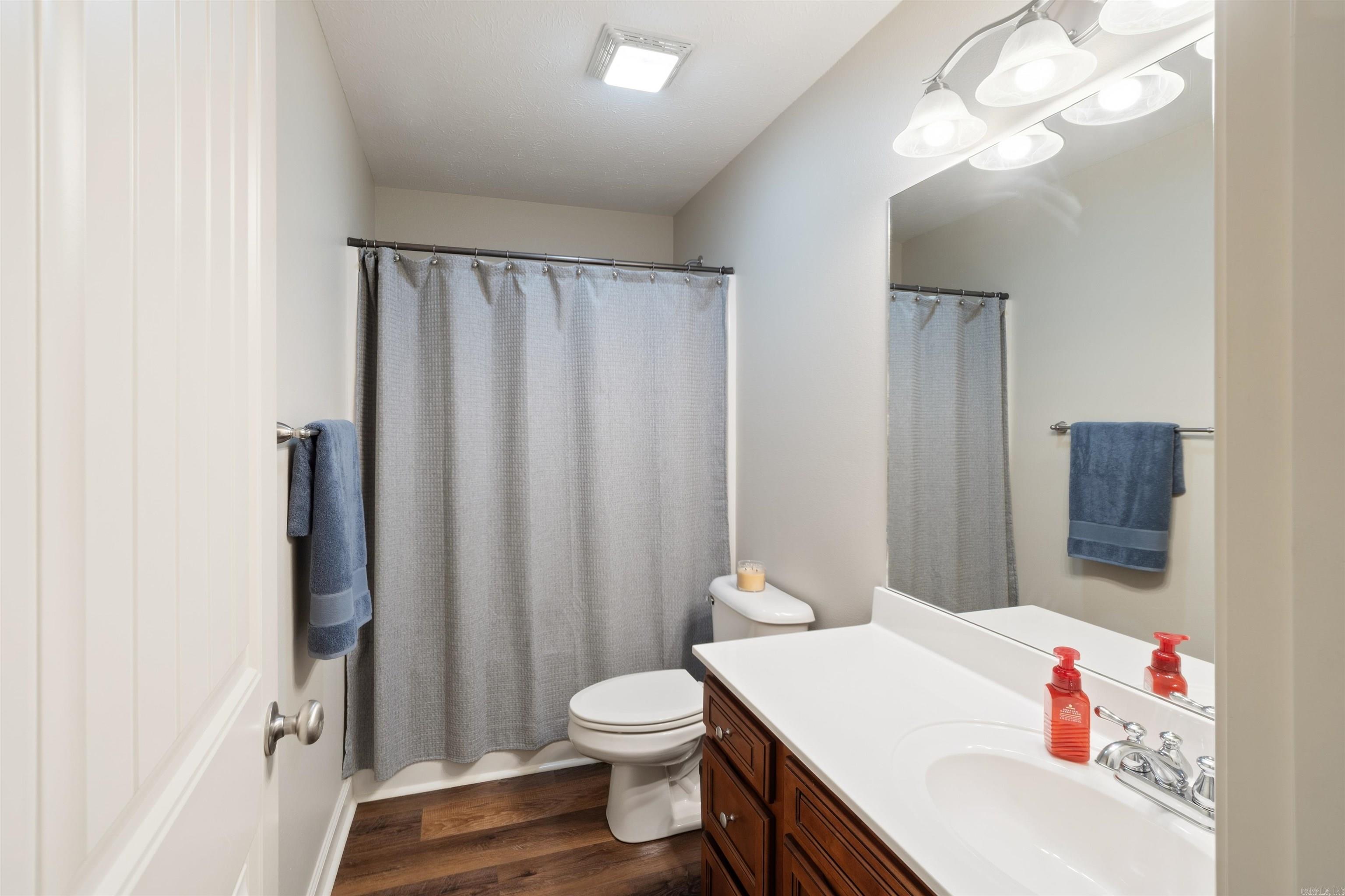 1490 Norbert Circle Property Photo 15
