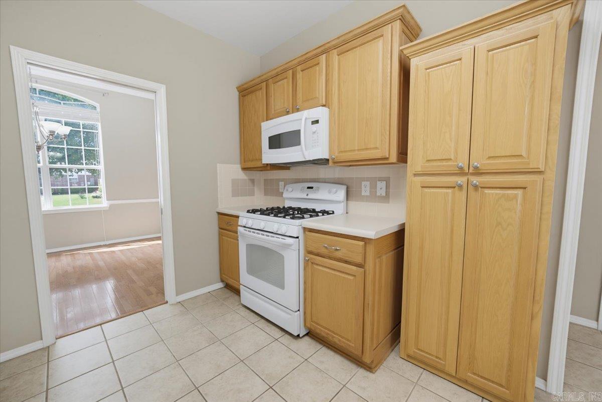 4204 Stoneybrook Drive Property Photo 10