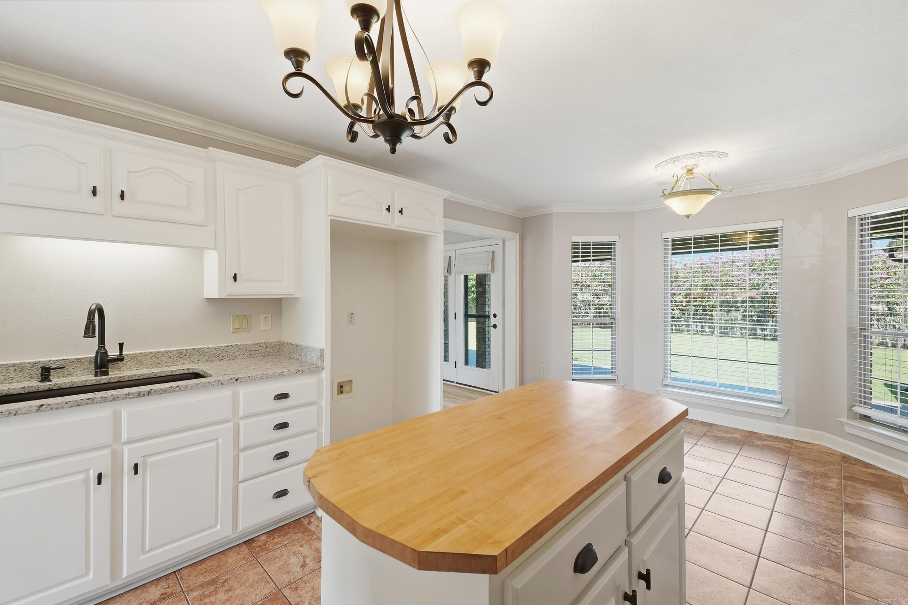 7 Ross Drive Property Photo 9